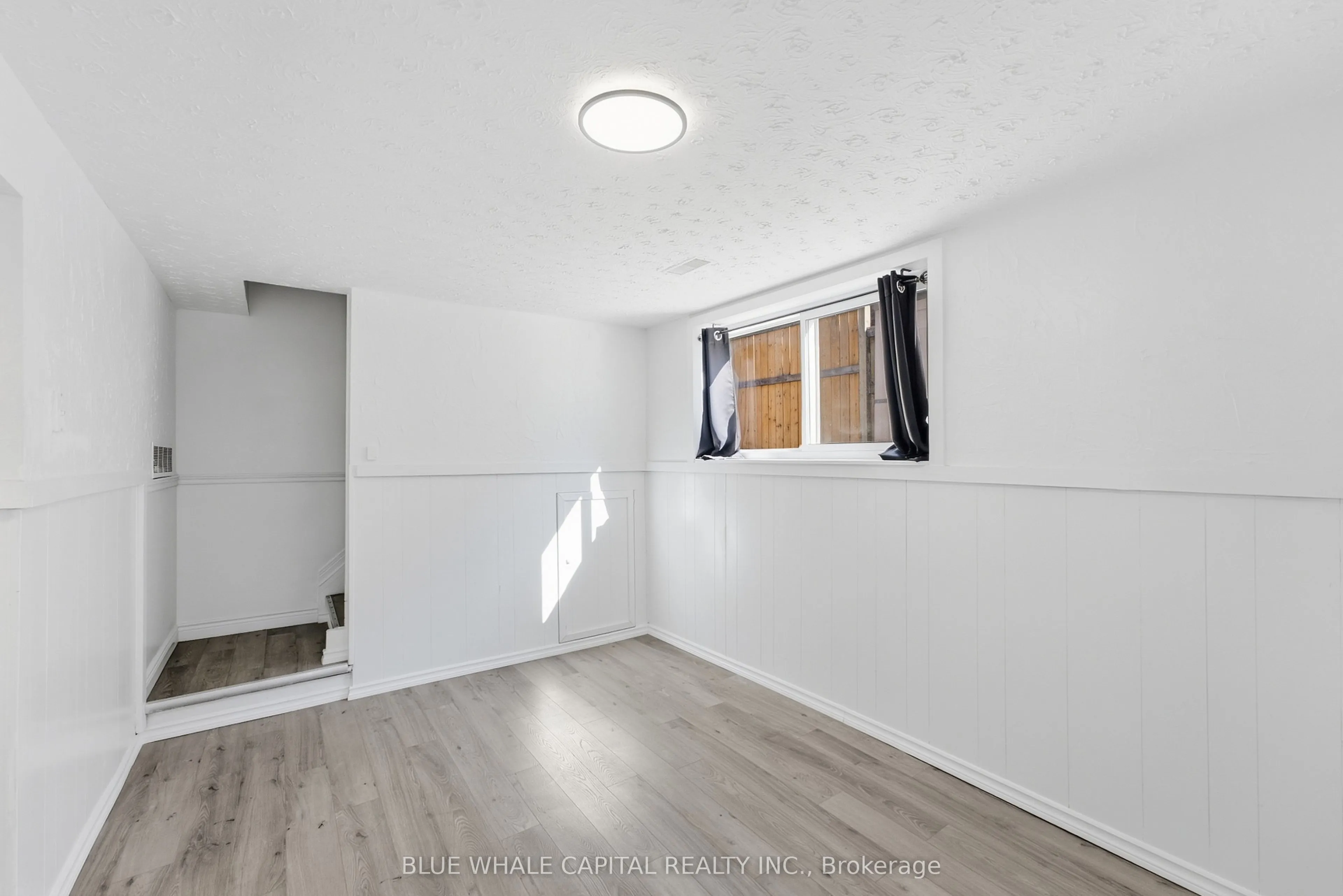4411 MEADOWVALE Drive