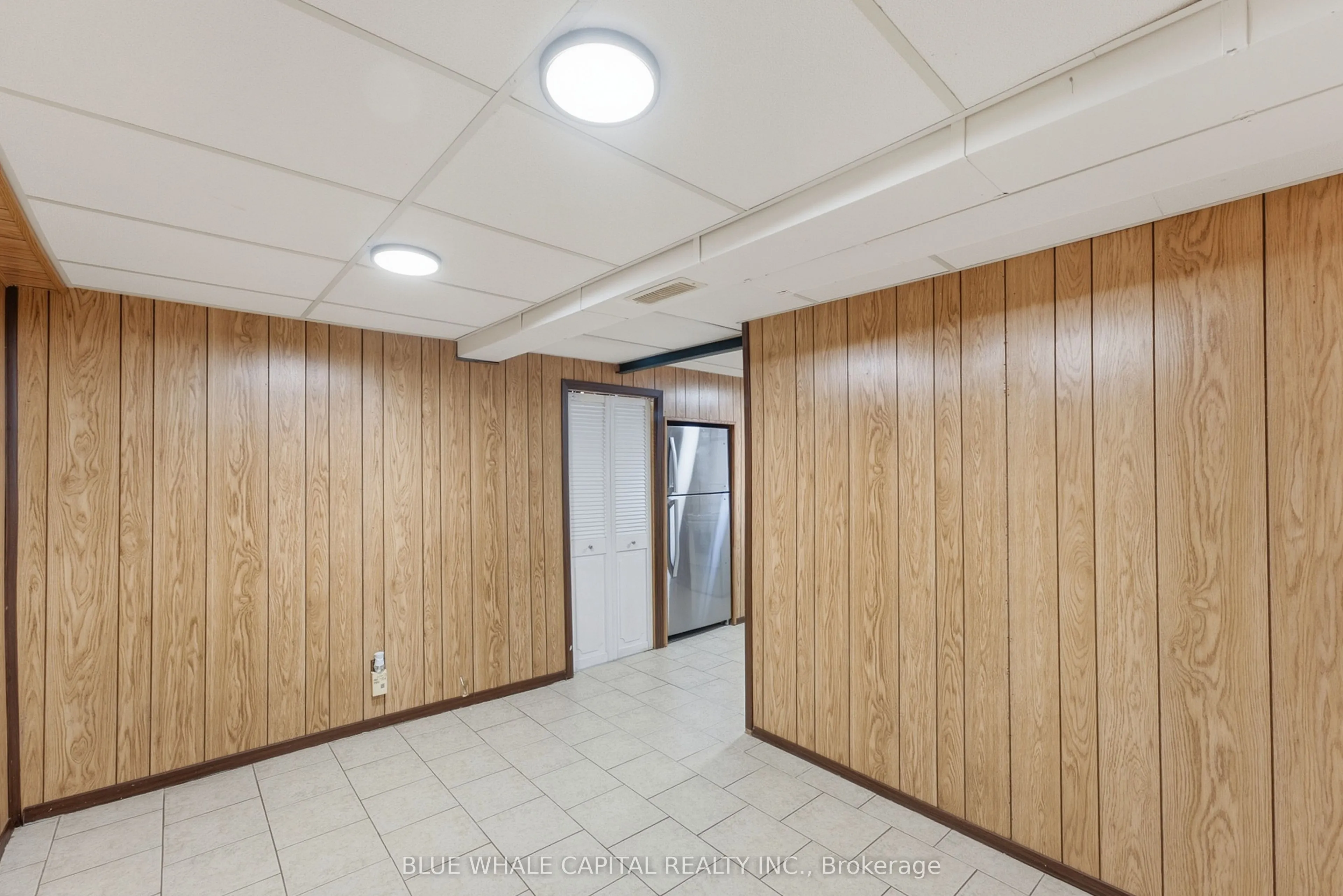 4411 MEADOWVALE Drive