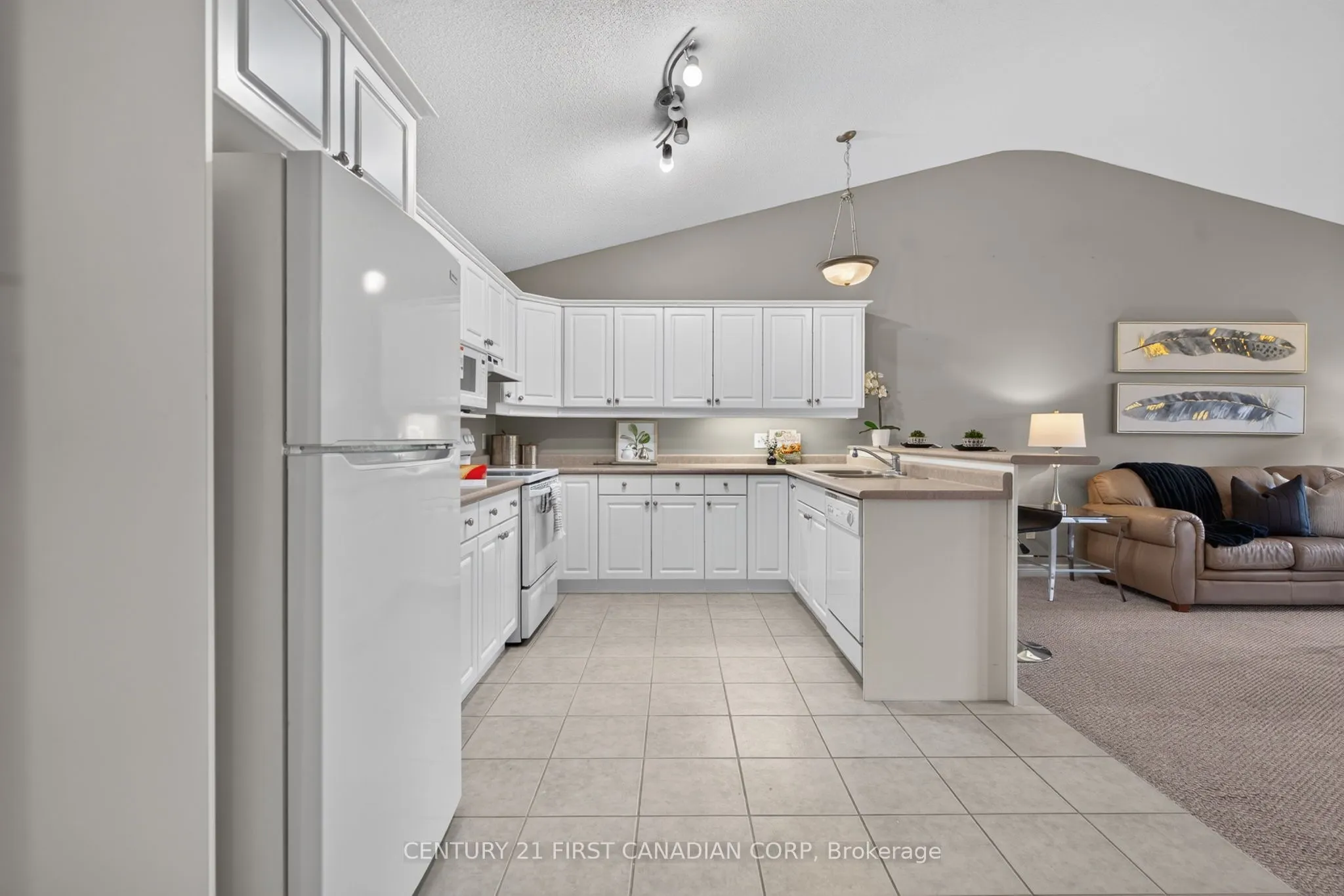 87 Donker Drive #22