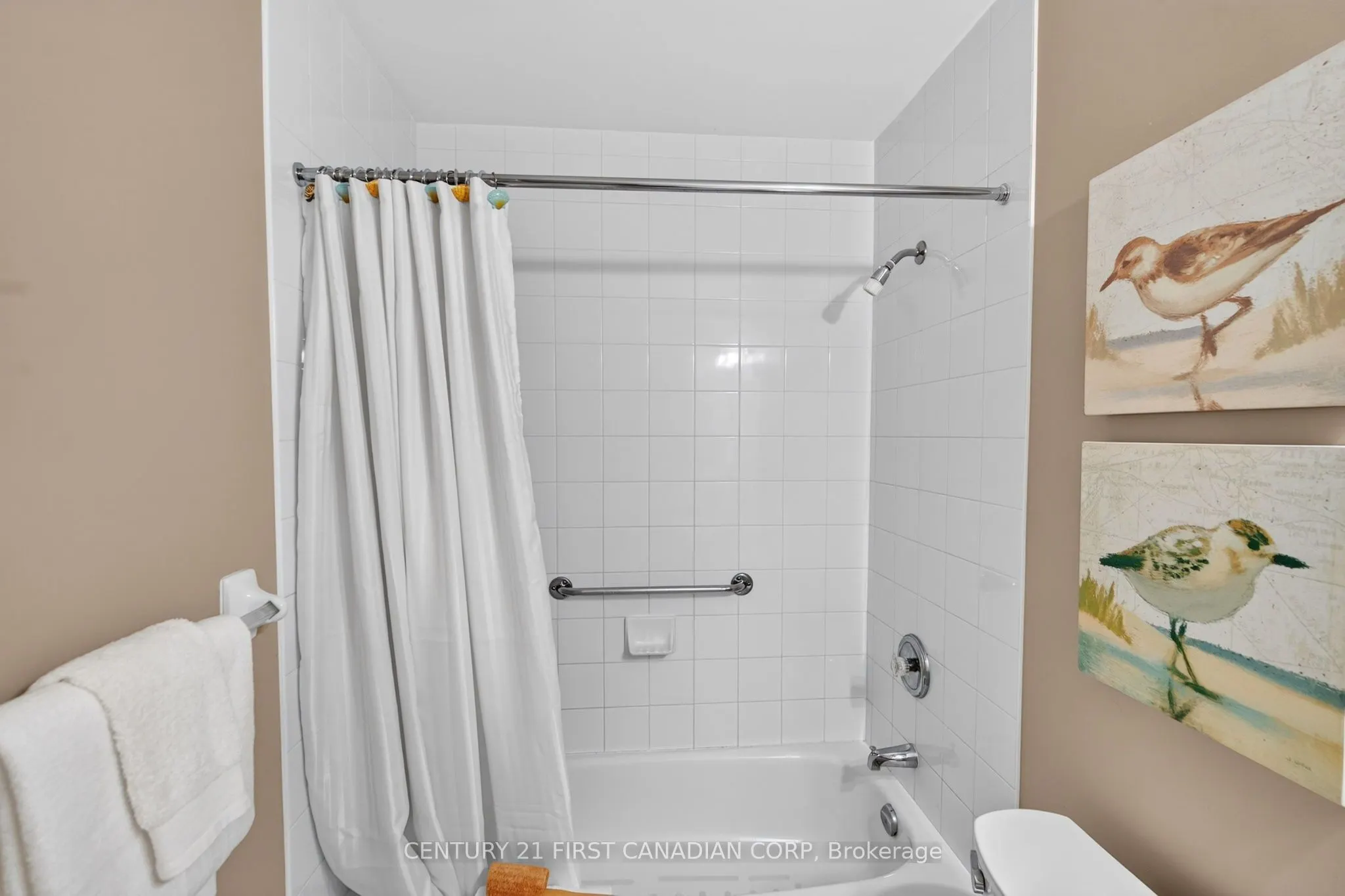 87 Donker Drive #22