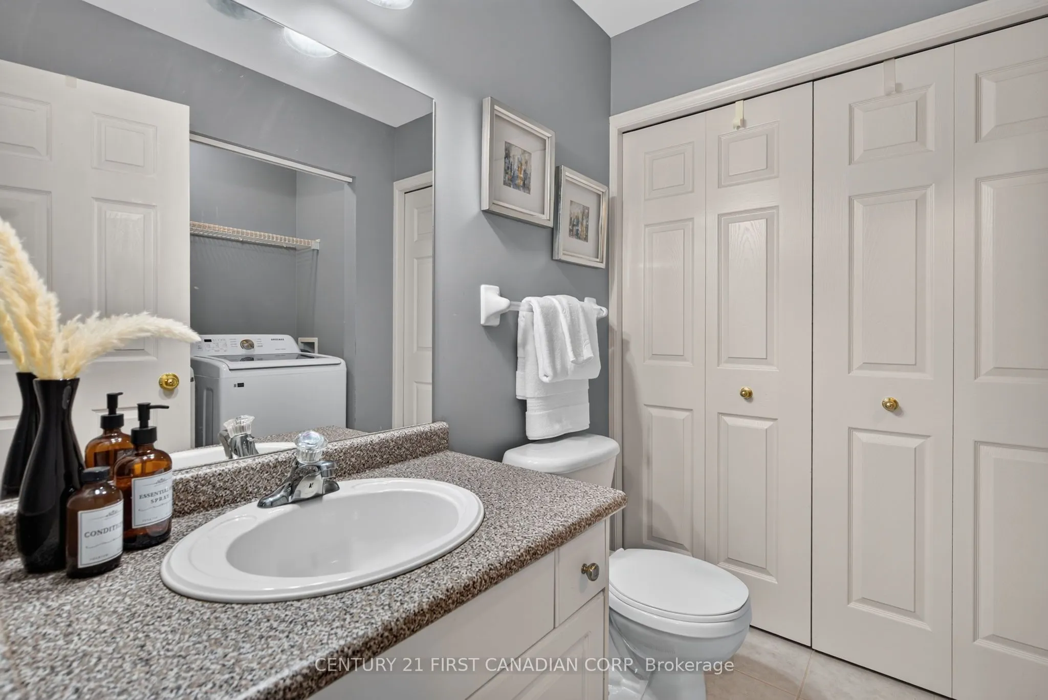 87 Donker Drive #22