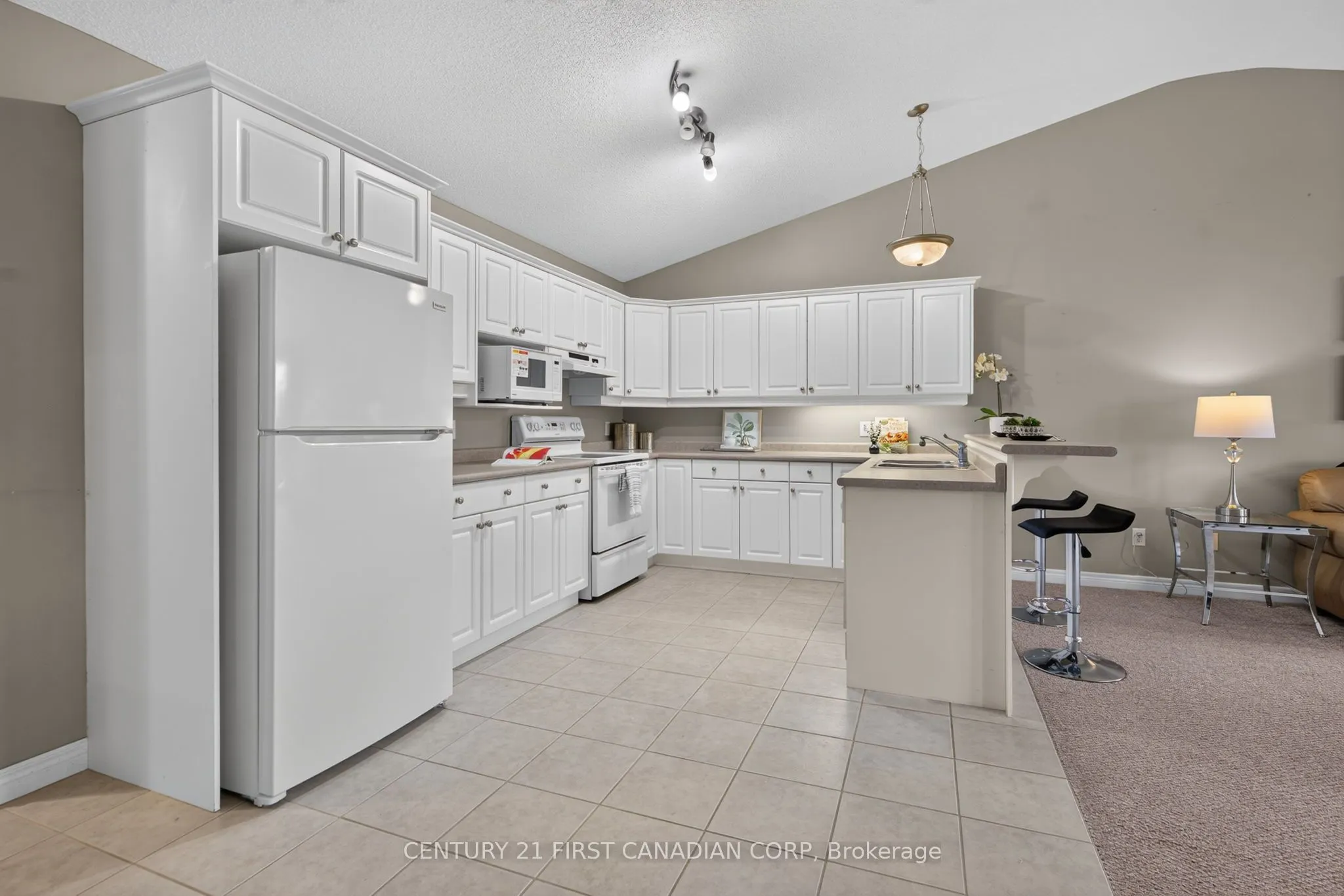 87 Donker Drive #22