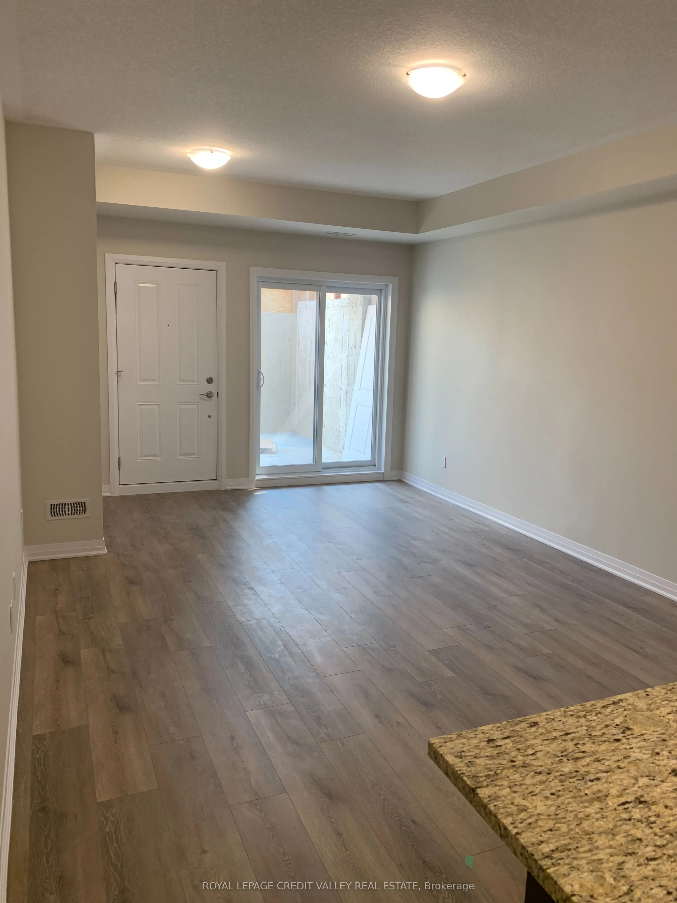 25 Isherwood Avenue E #13