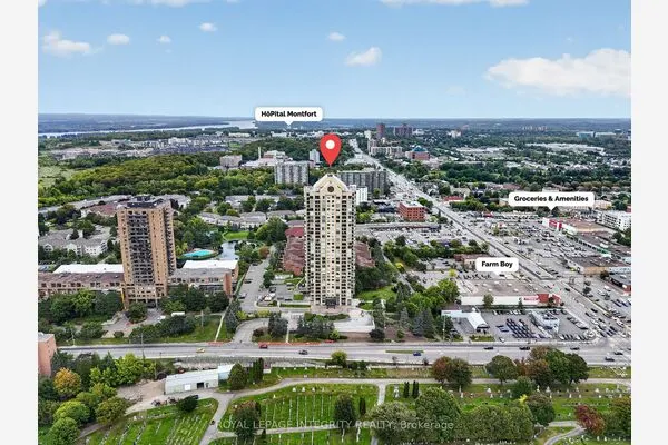 545 St Laurent Boulevard #302