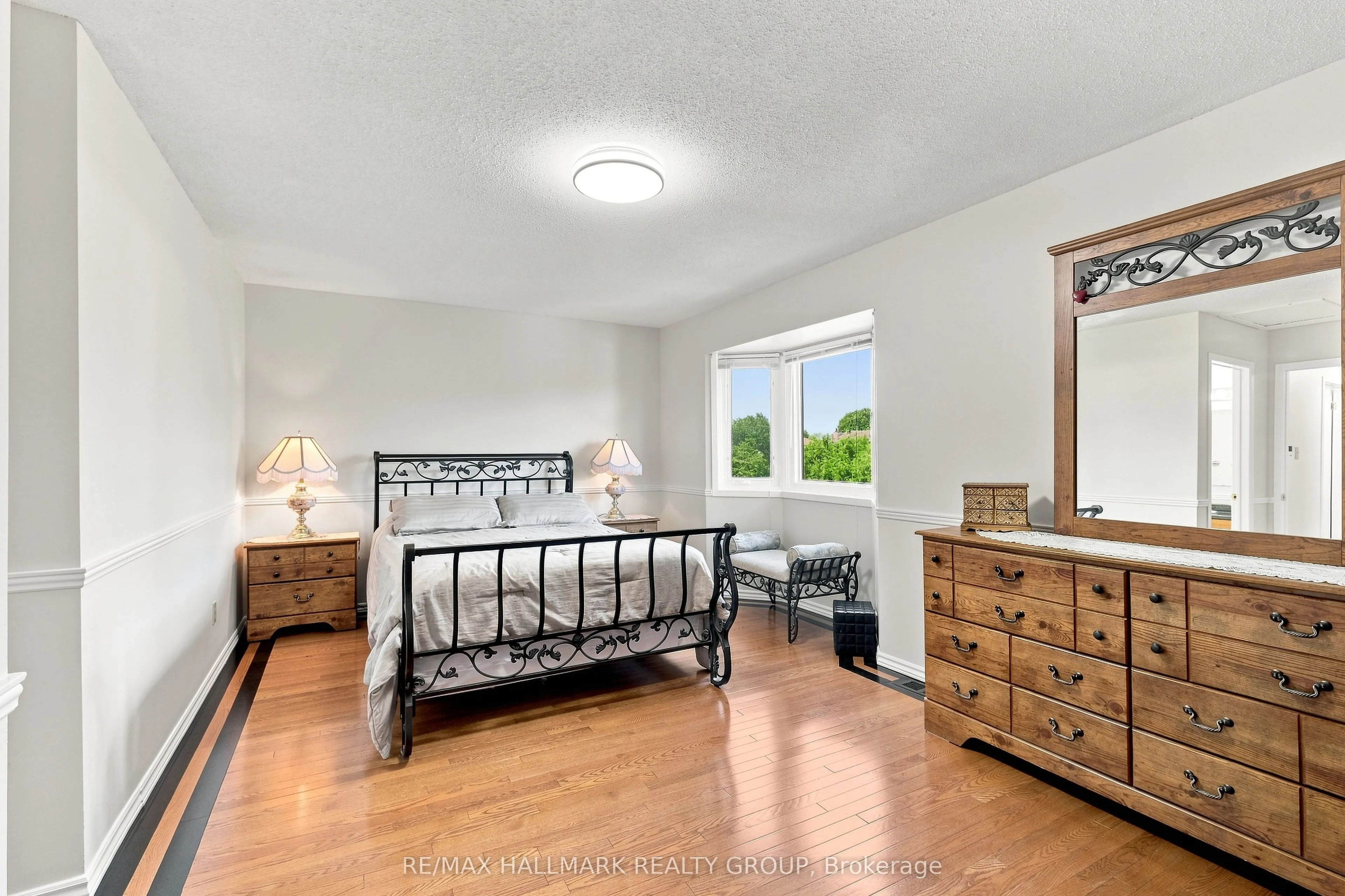 609 TOURELLE Drive