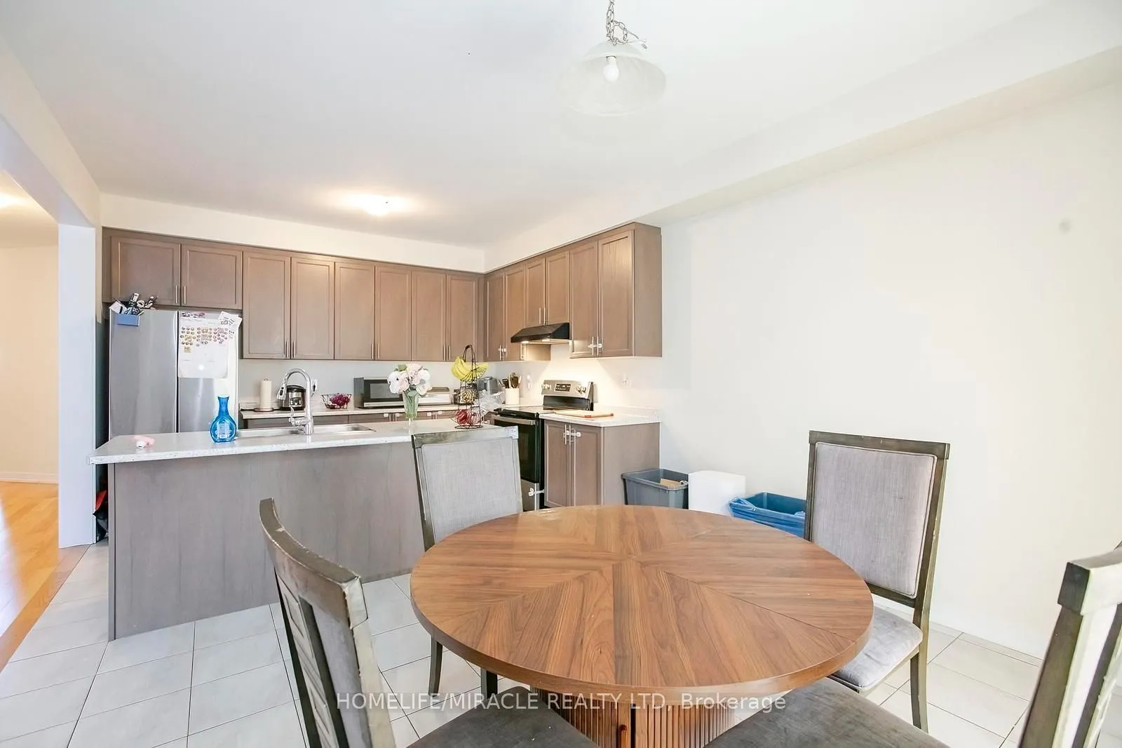 106 Higgins Avenue