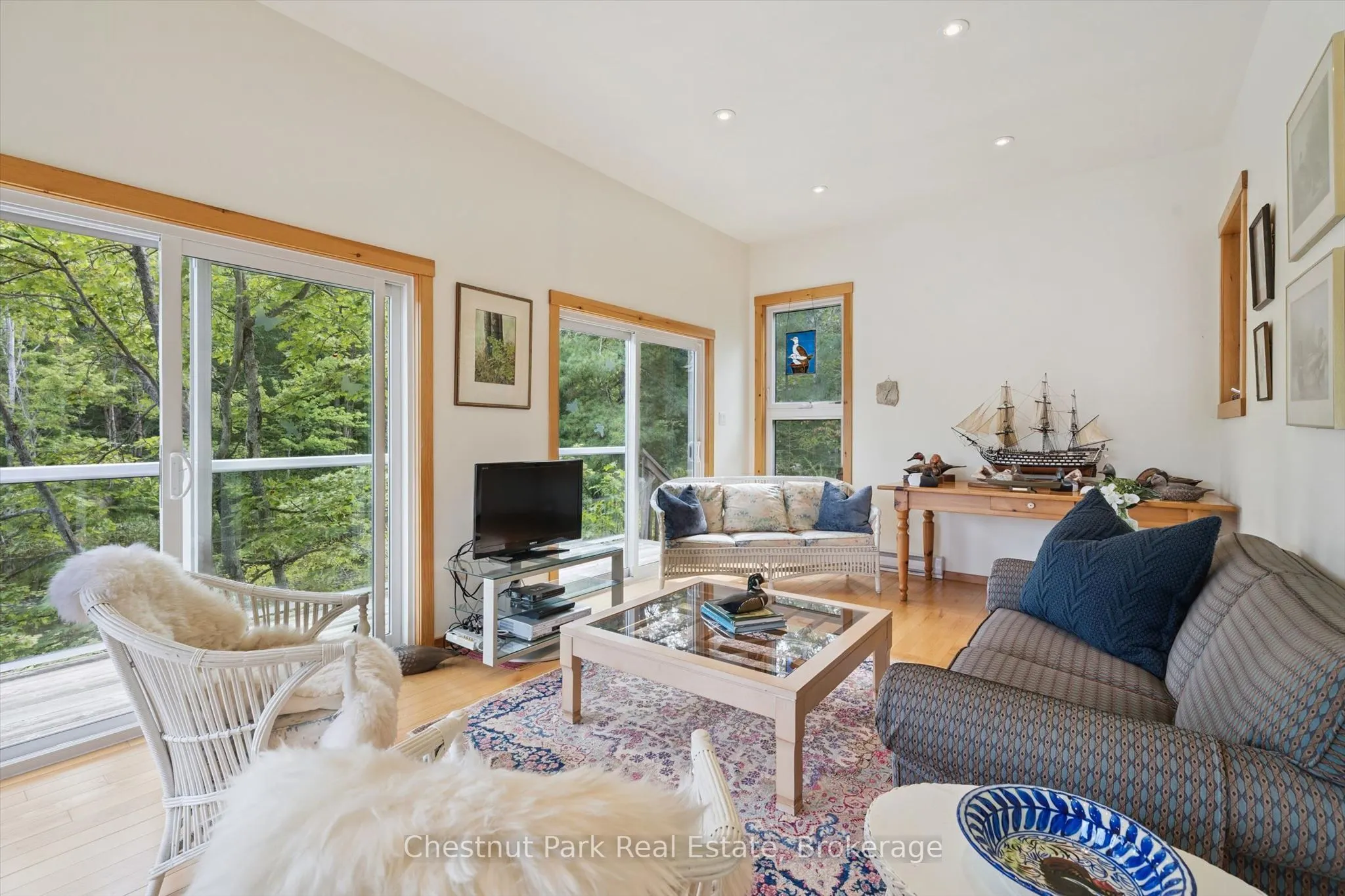 2215 Miriam Drive