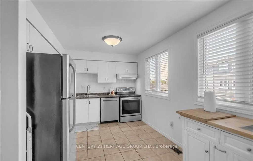 52 Harris Avenue #D