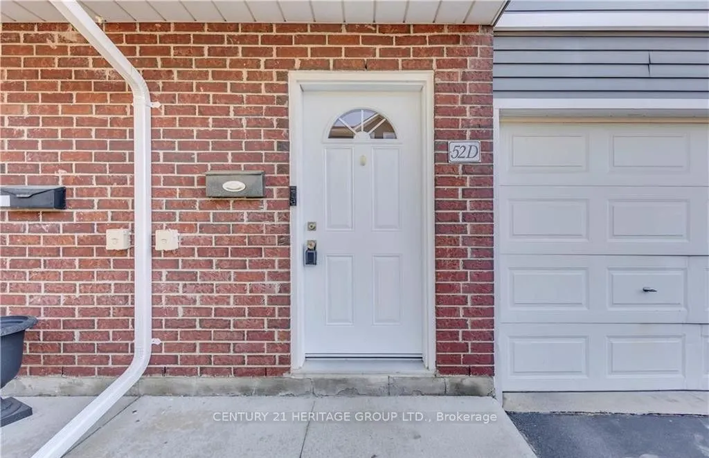 52 Harris Avenue #D