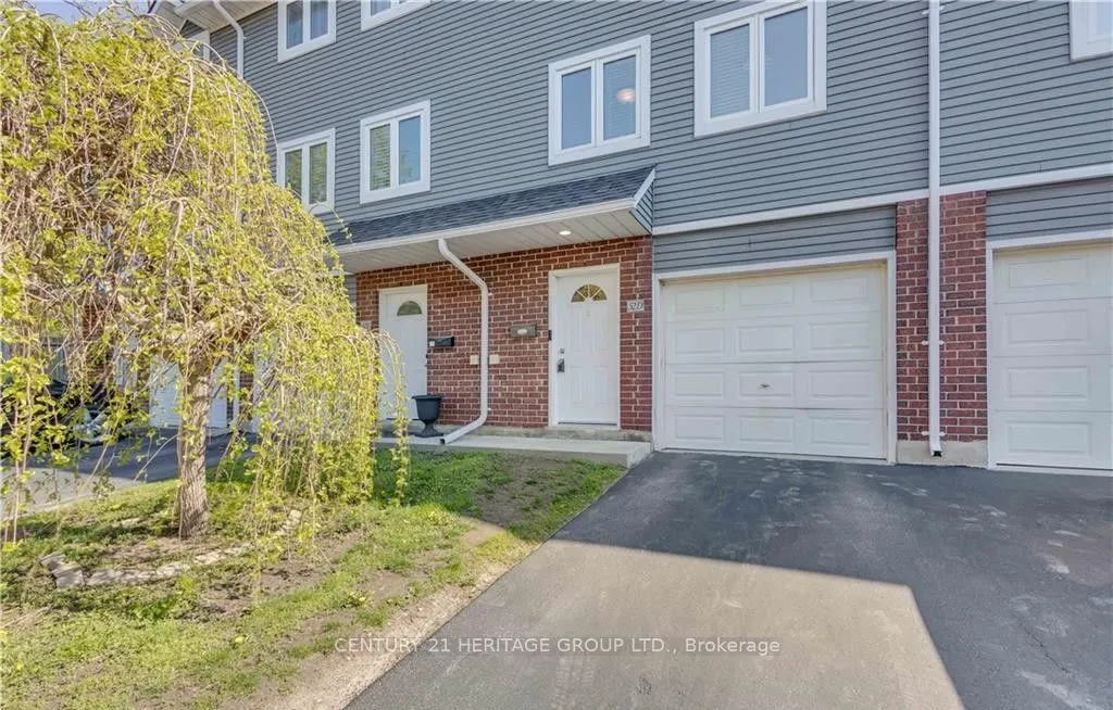 52 Harris Avenue #D