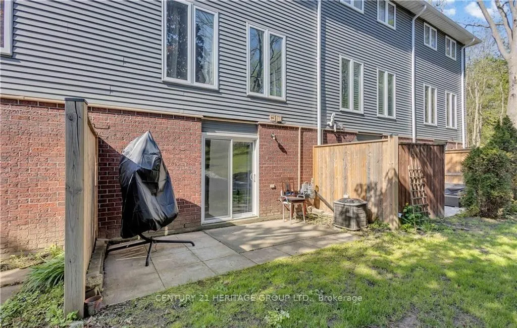 52 Harris Avenue #D