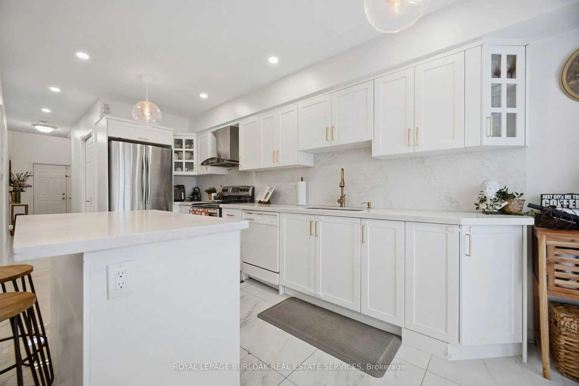 842 Upper Kenilworth Avenue