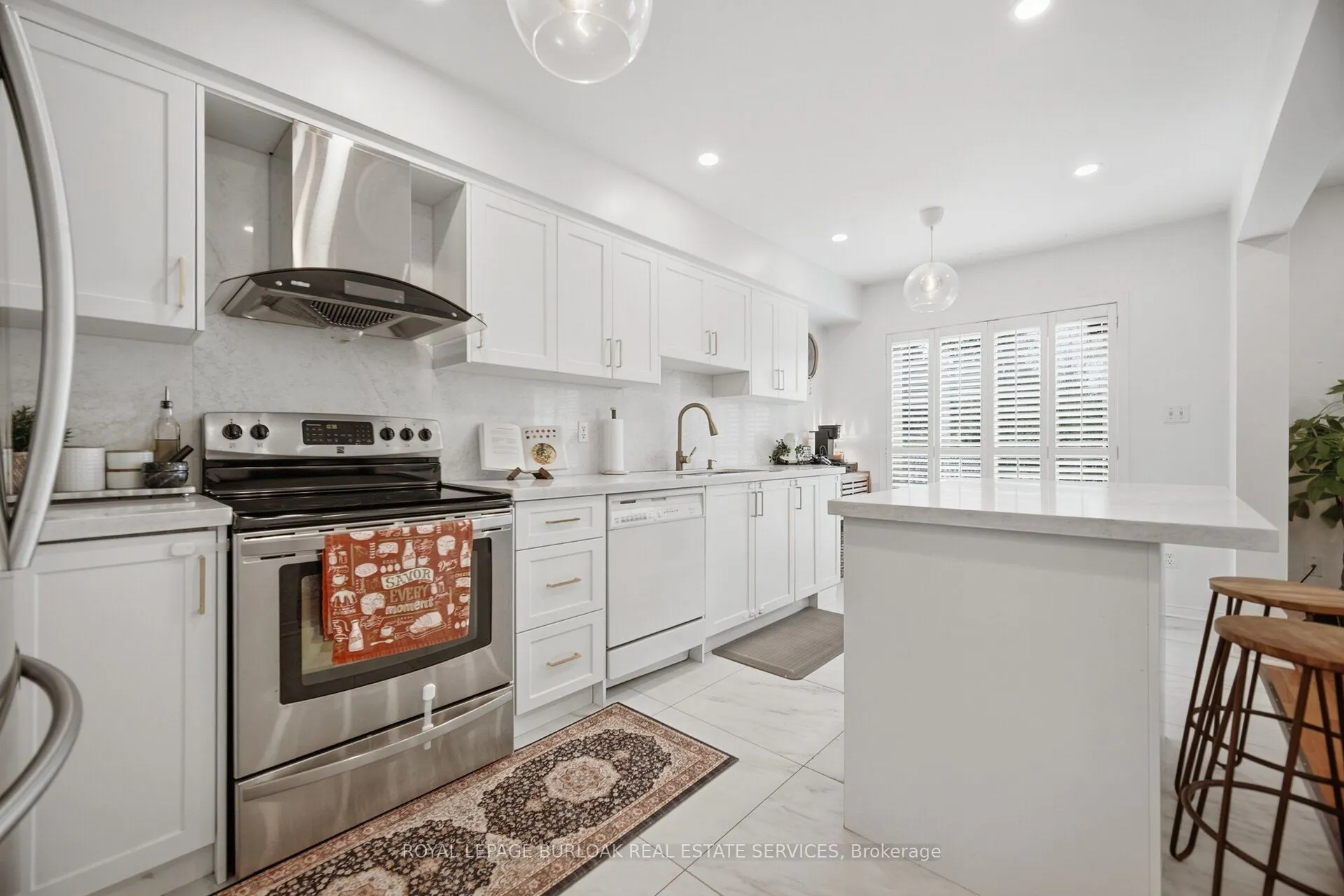 842 Upper Kenilworth Avenue