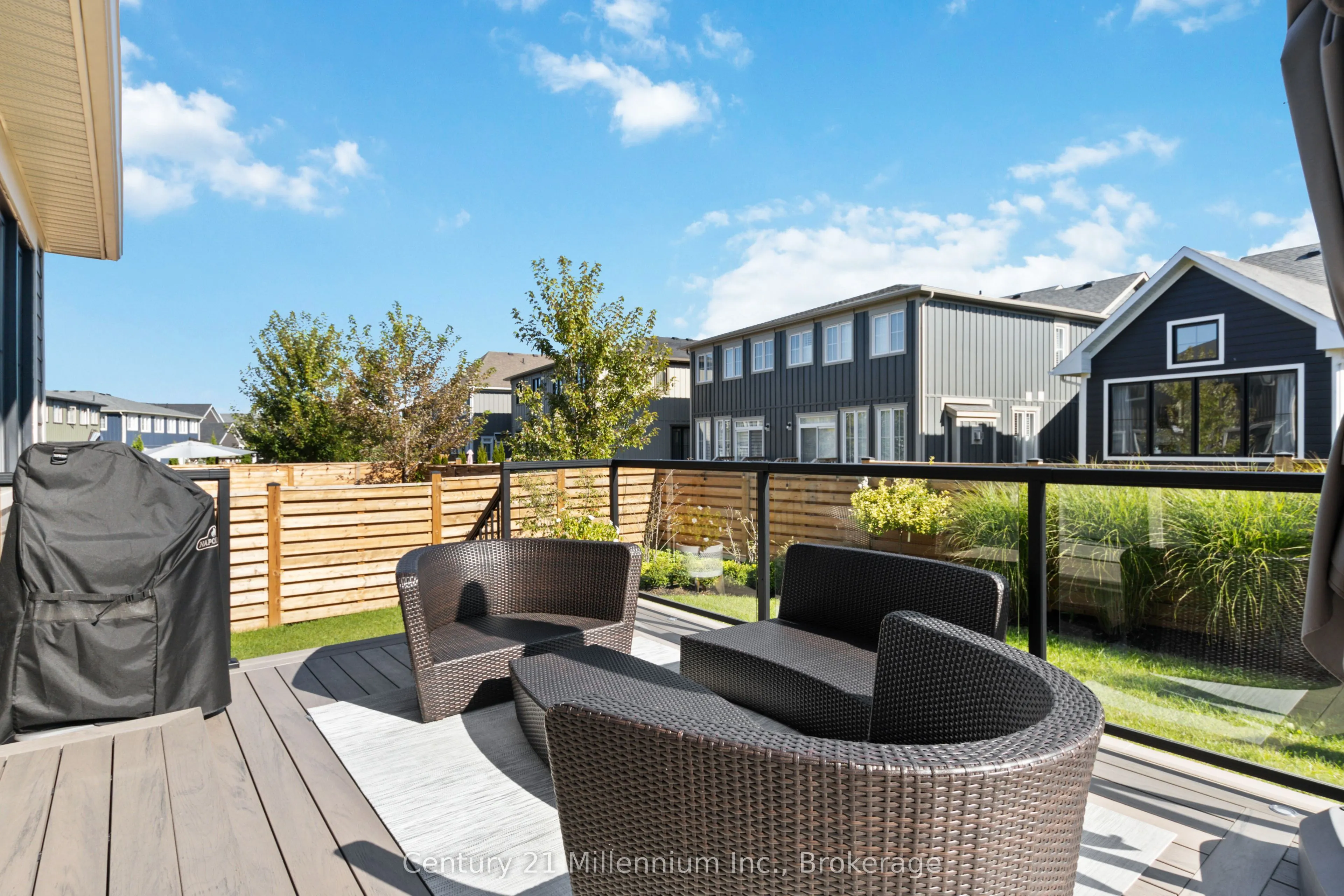 341 Yellow Birch Crescent