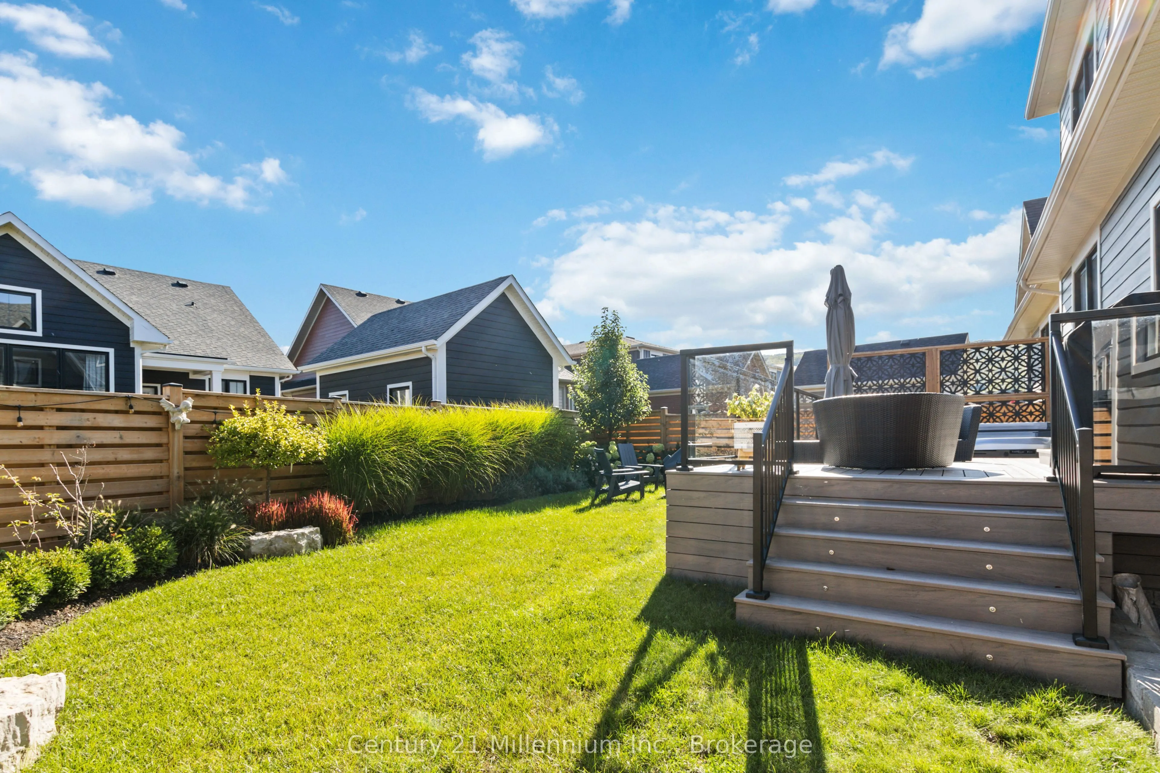 341 Yellow Birch Crescent