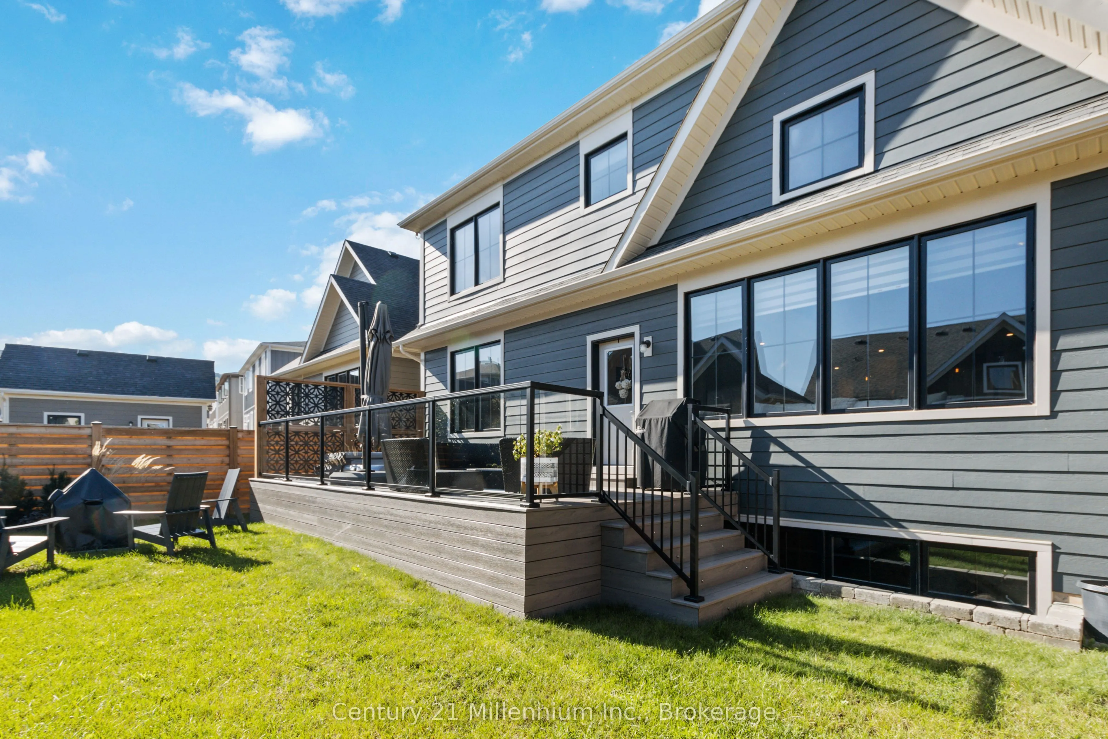 341 Yellow Birch Crescent