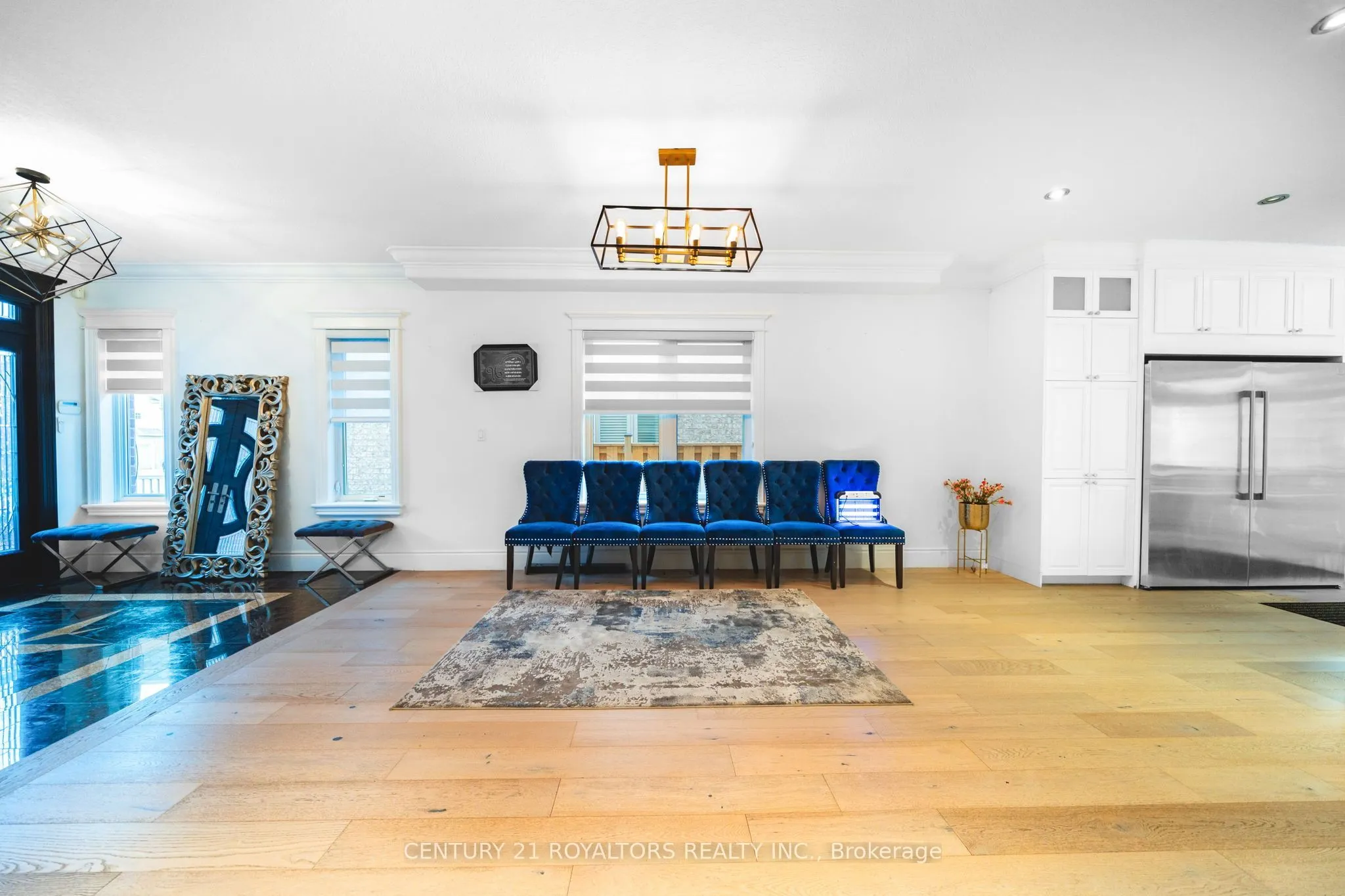 444 Thomas Slee Drive