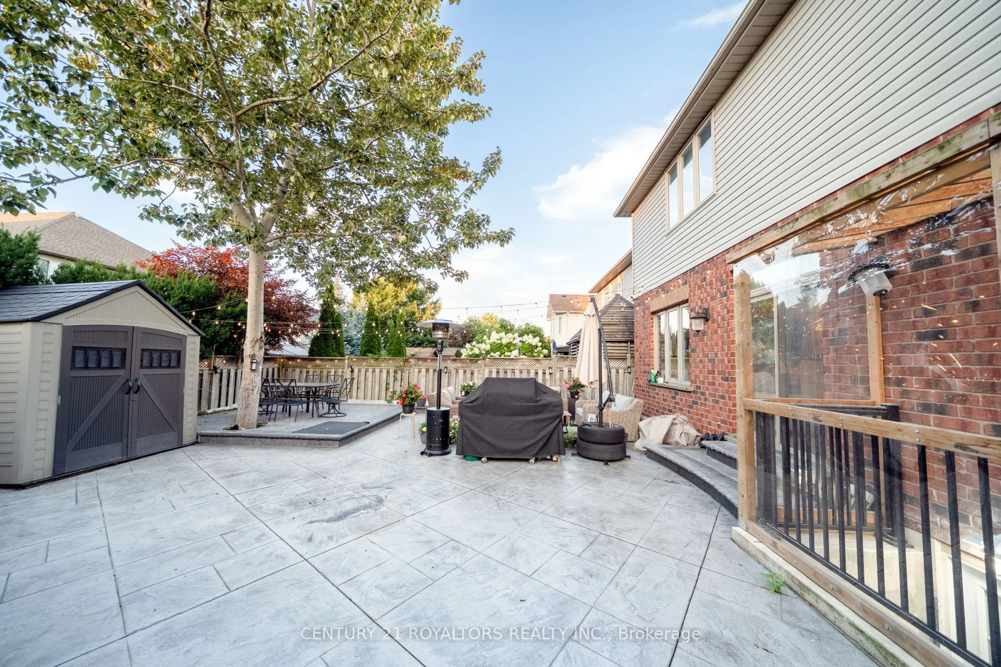 444 Thomas Slee Drive