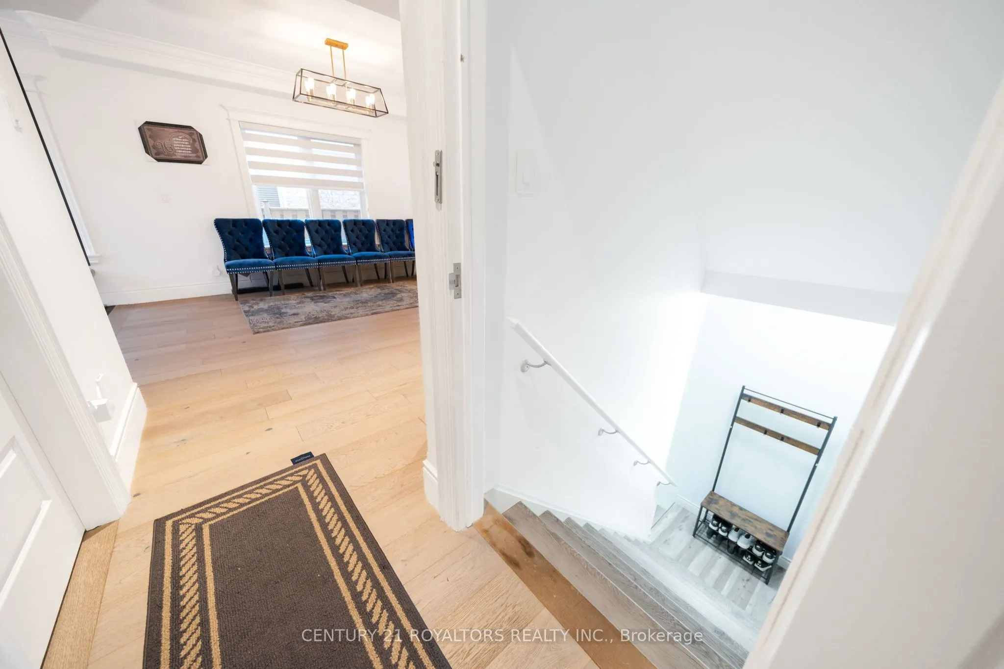 444 Thomas Slee Drive