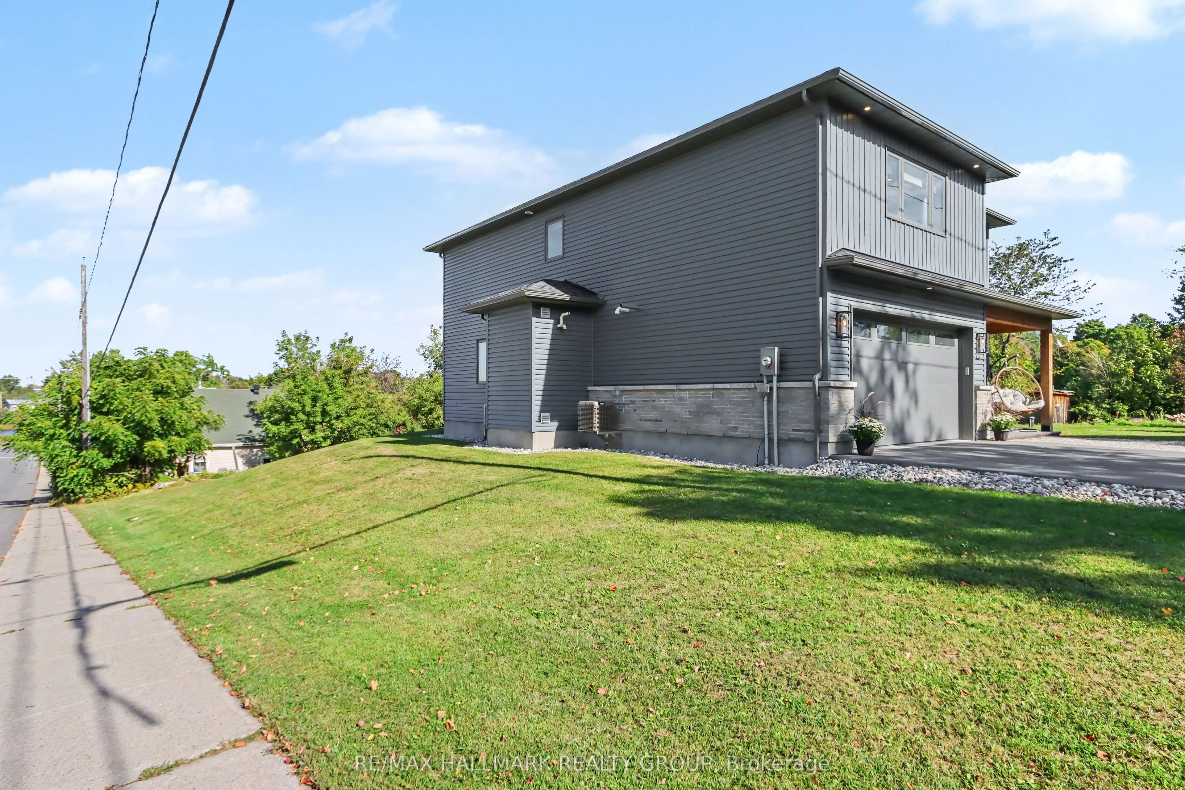 118 Hillier Street