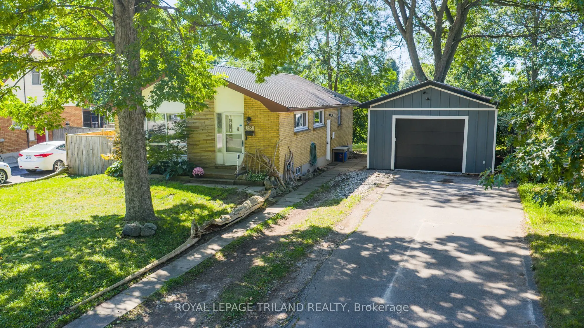 93 Manitoulin Drive