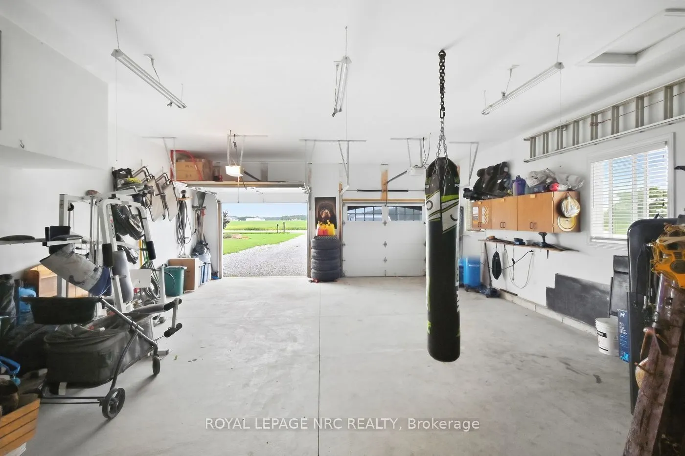 3711 WHITE Road
