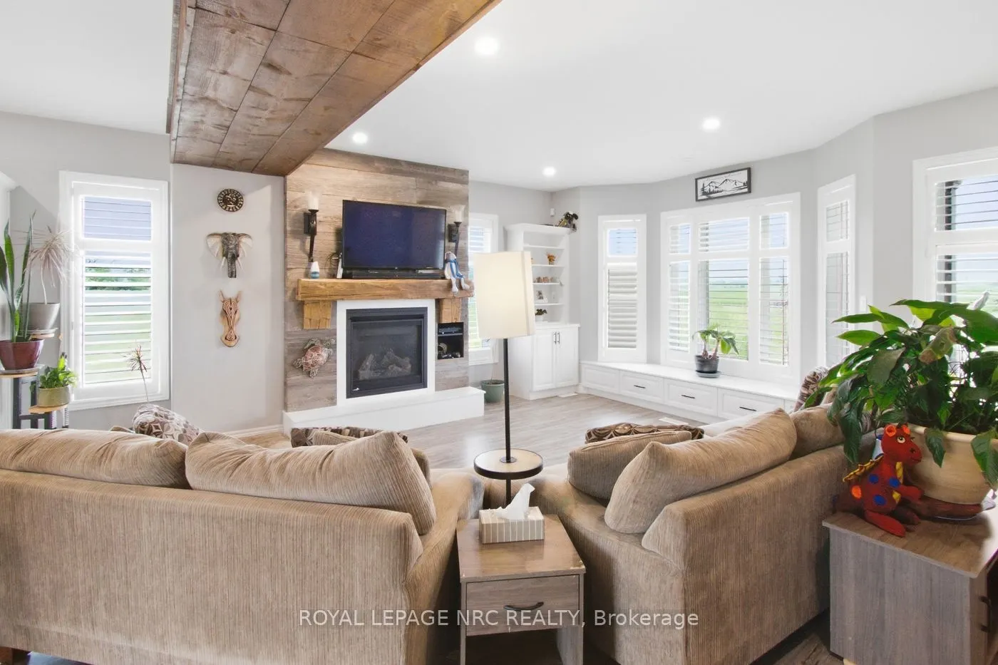 3711 WHITE Road