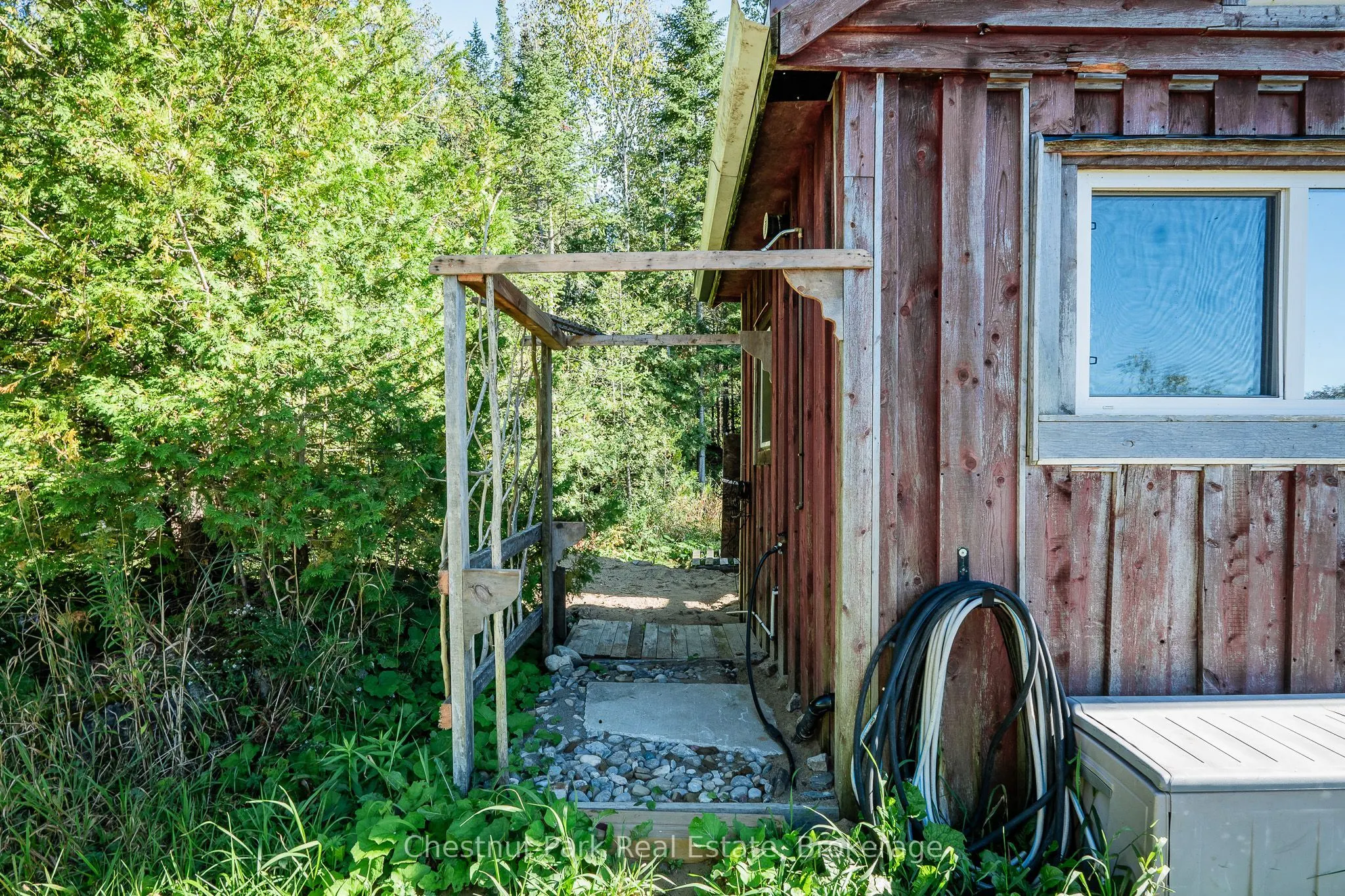 664 Bruce Road 9