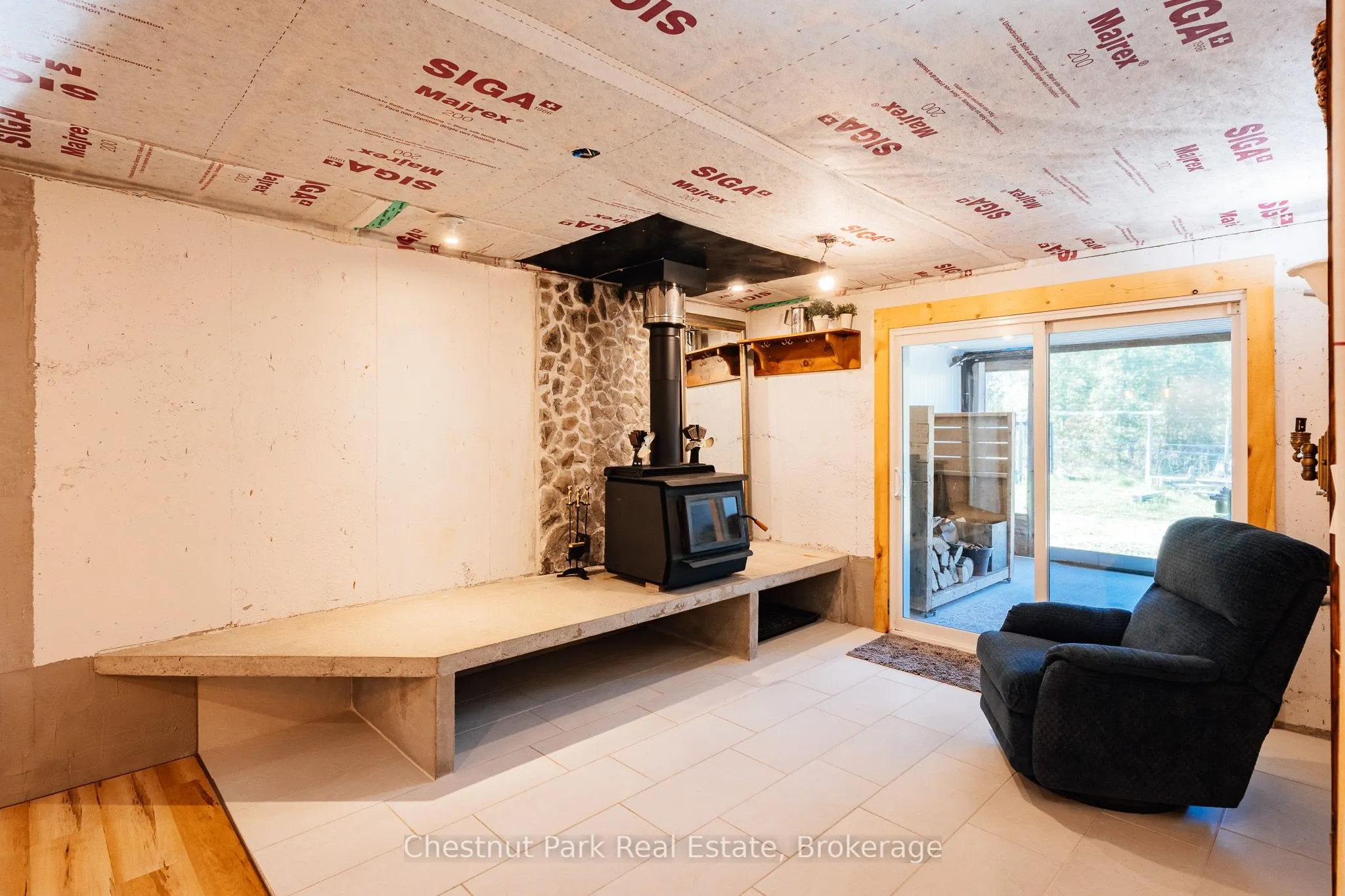 664 Bruce Road 9