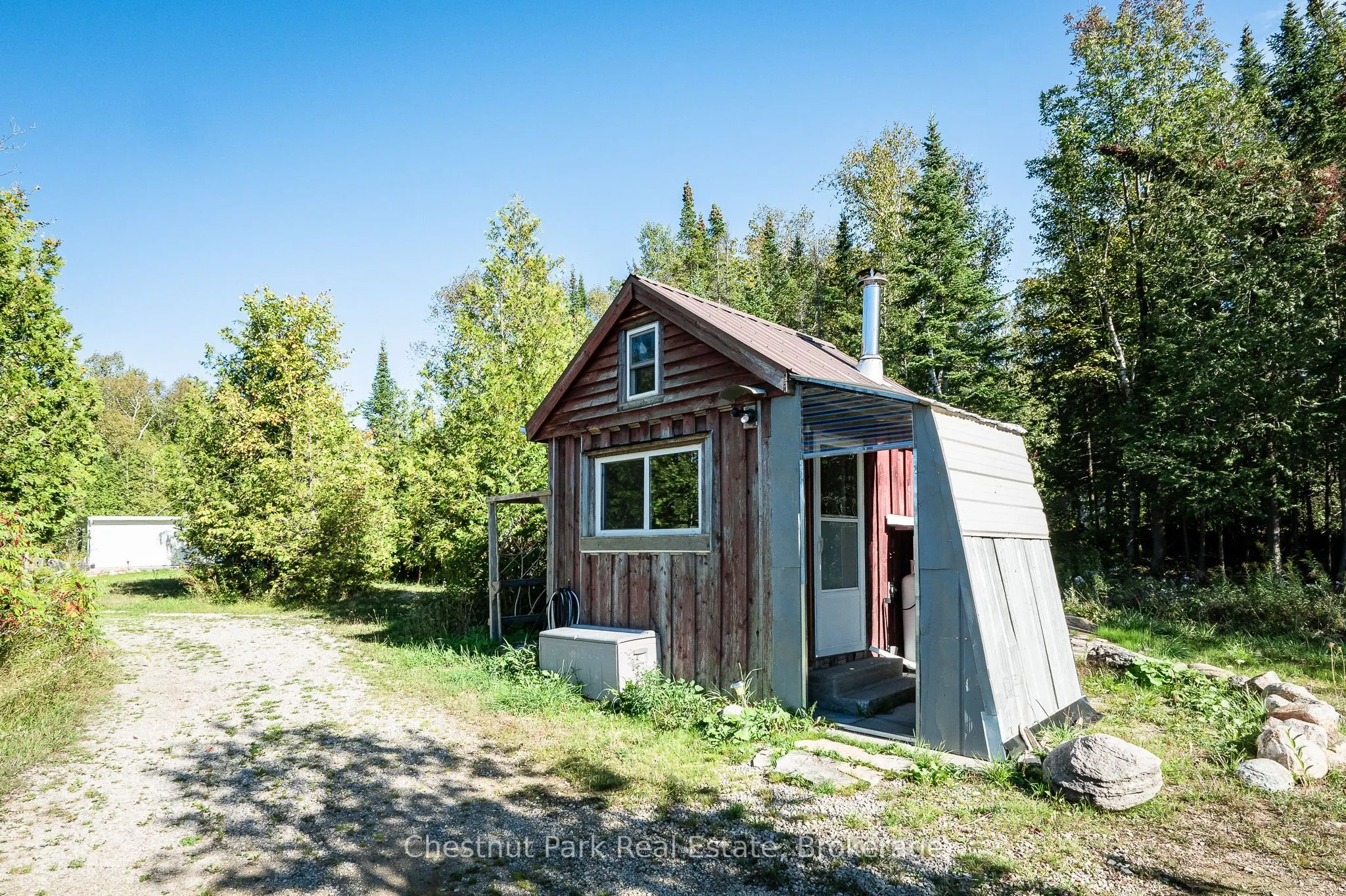 664 Bruce Road 9