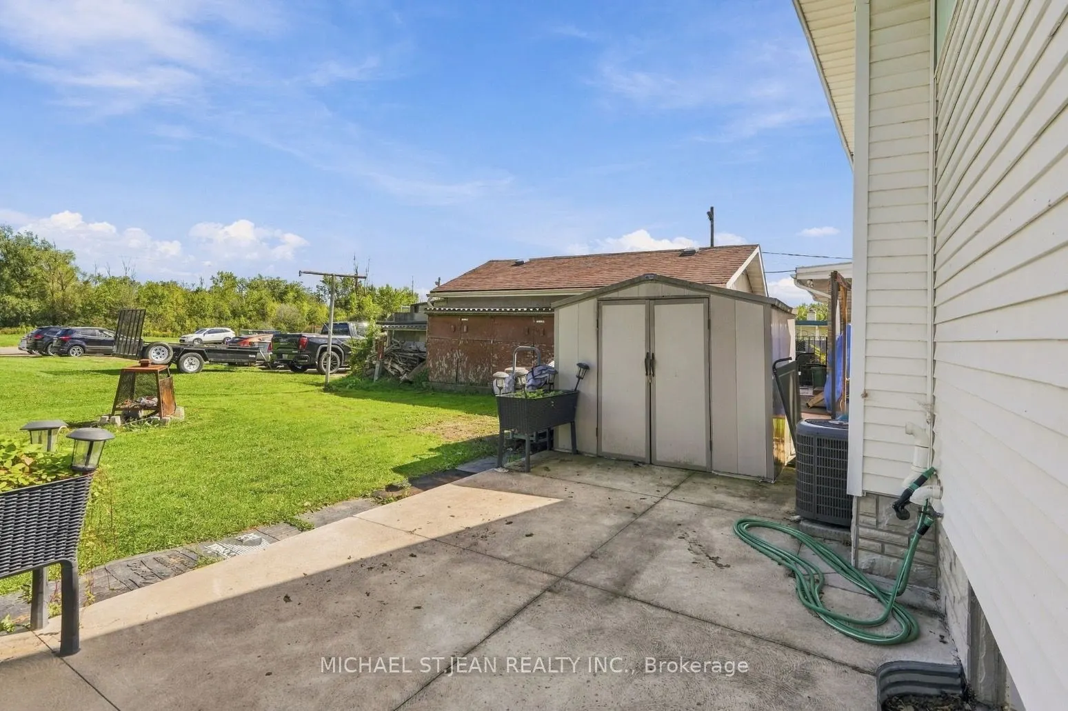 287 Santone Avenue