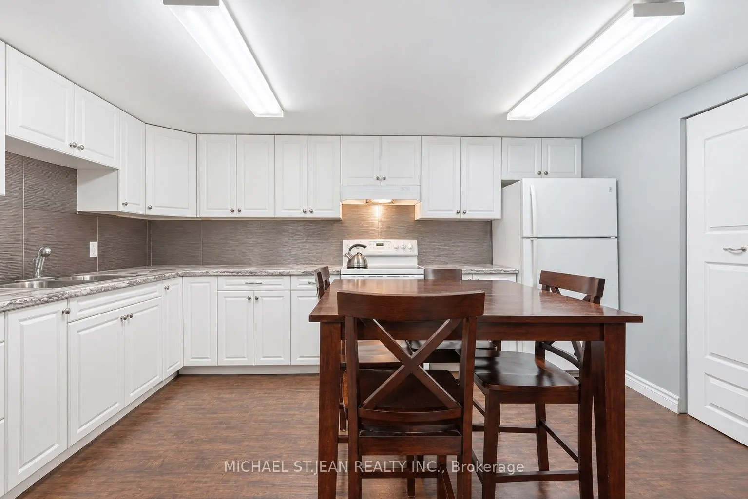 287 Santone Avenue