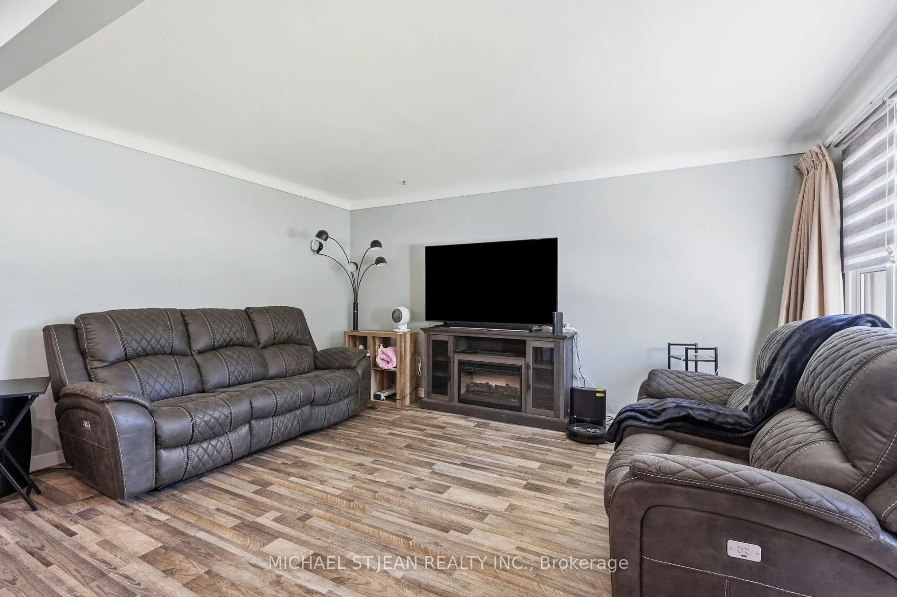 287 Santone Avenue