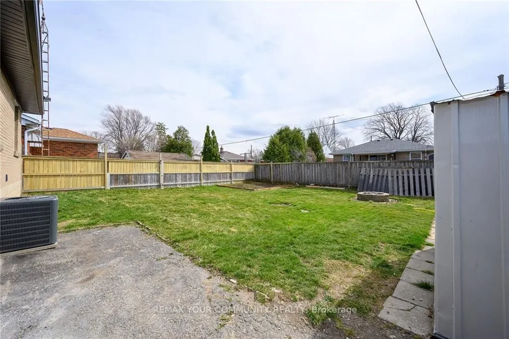 52 Elliott Avenue #Upper