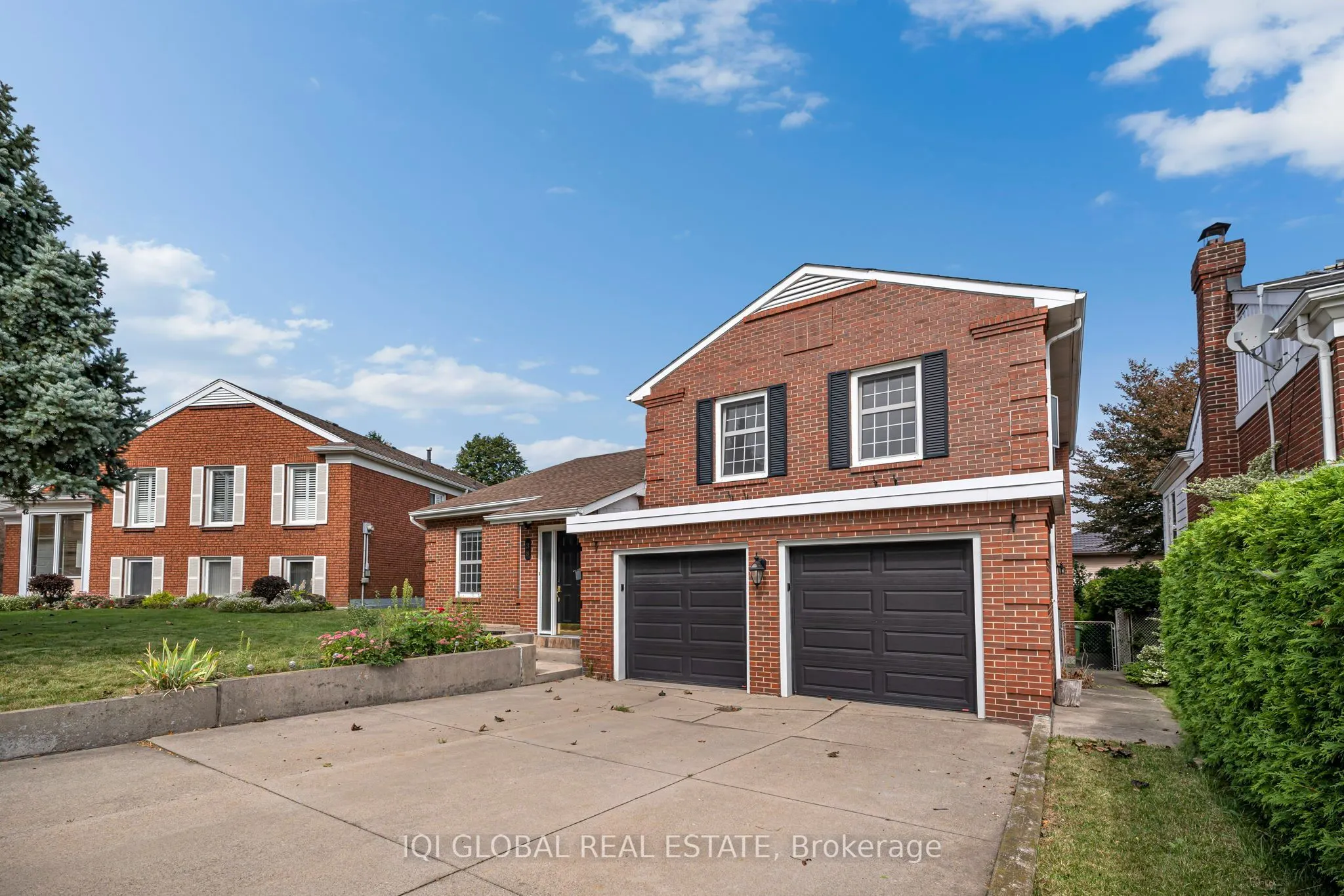 38 LECLAIRE Street