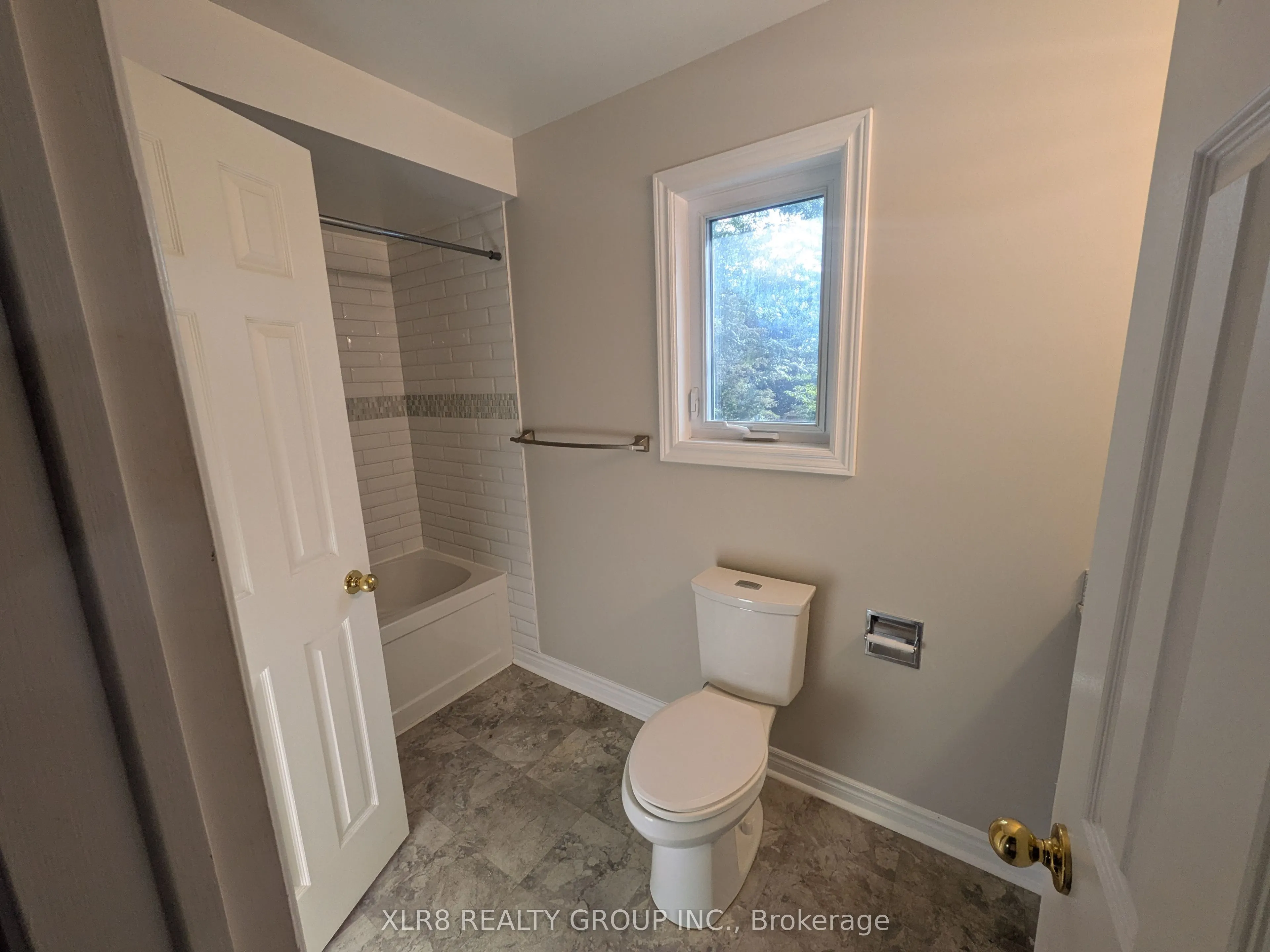 12 John Sidney Crescent
