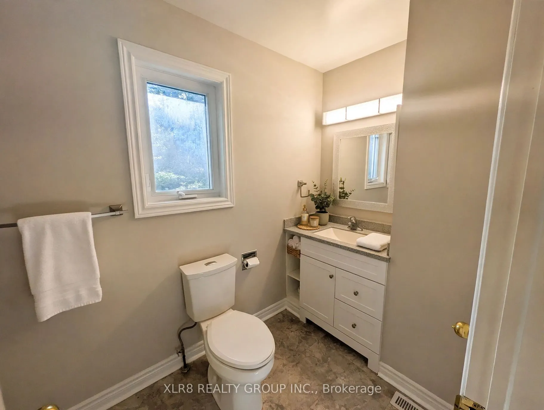 12 John Sidney Crescent