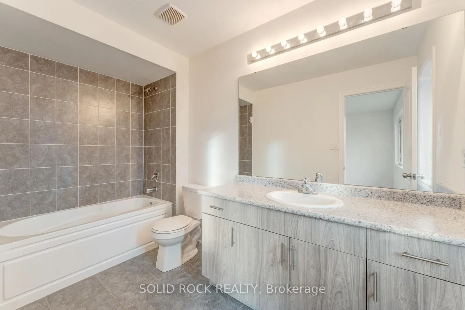 422 Krotz Street W