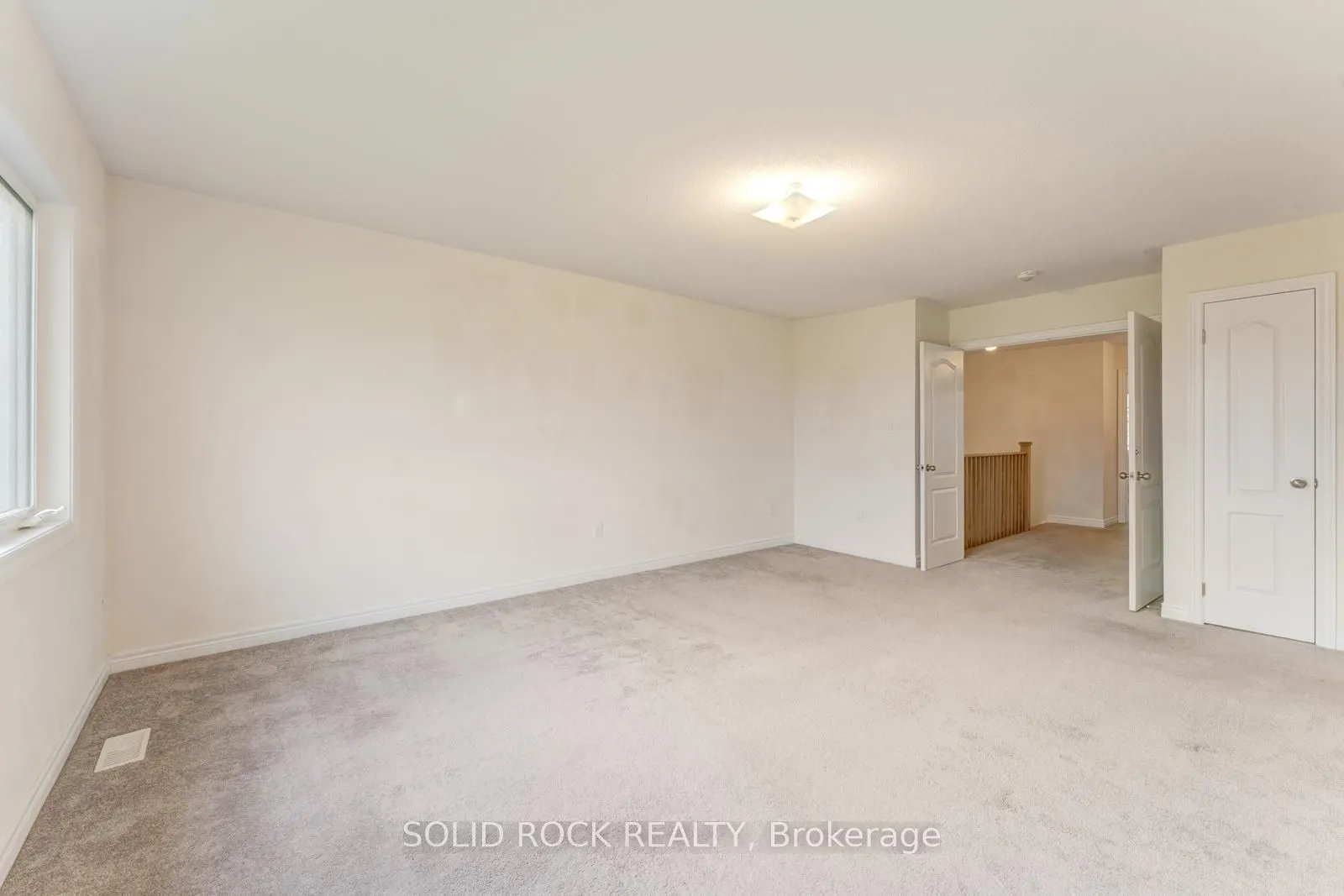 422 Krotz Street W