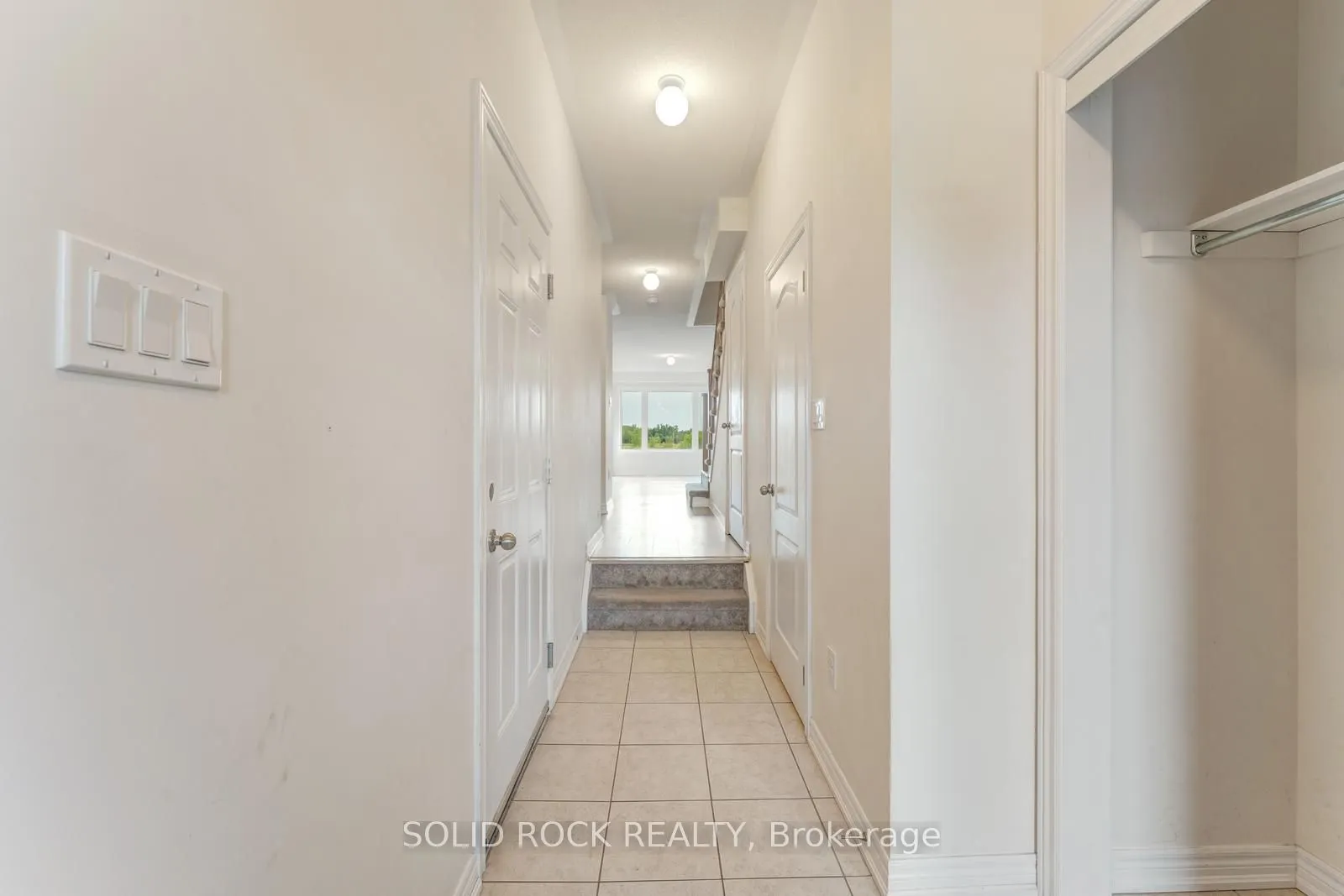 422 Krotz Street W