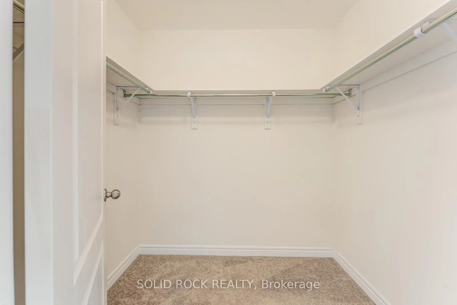 422 Krotz Street W