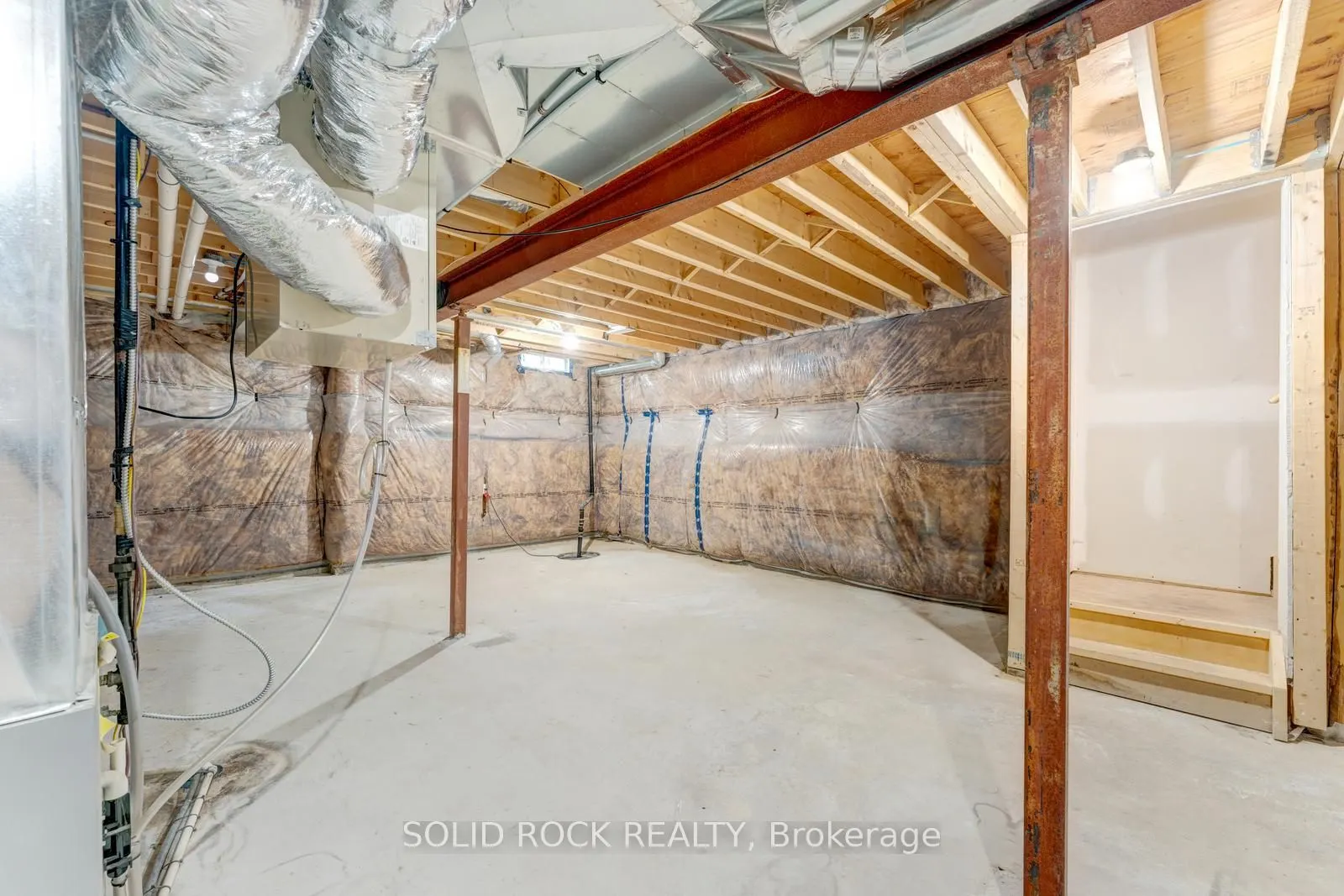 422 Krotz Street W