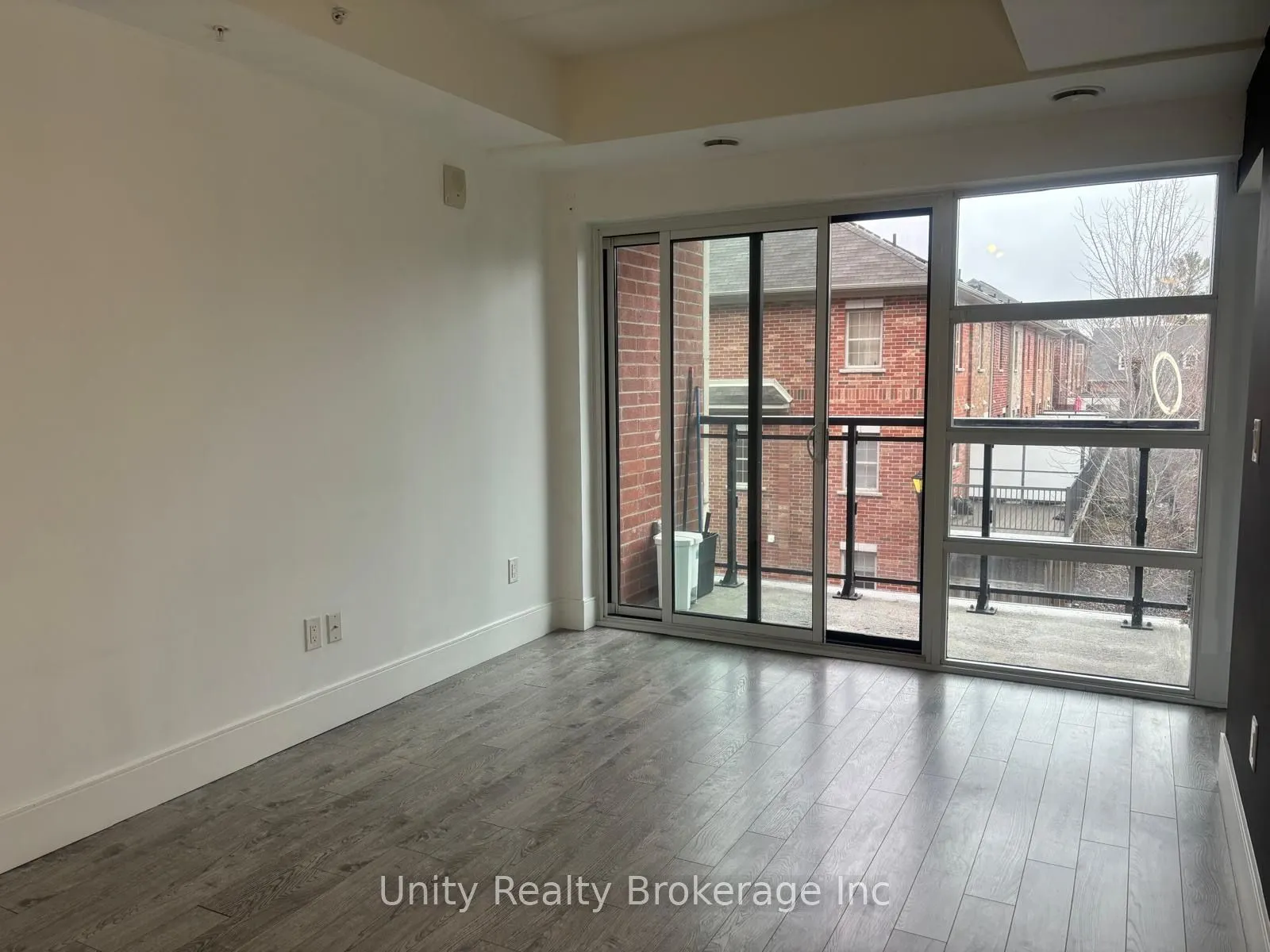 15 Prince Albert Boulevard #312