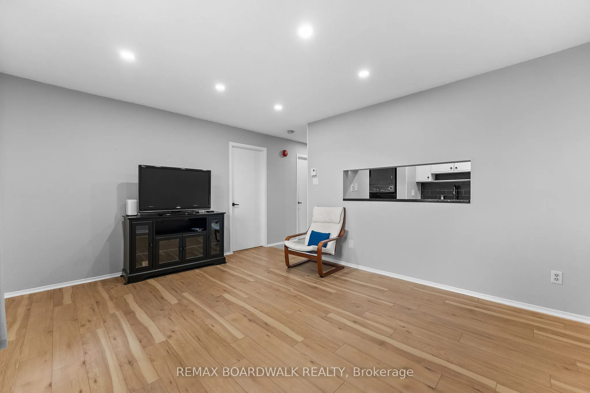 218 Viewmount Drive #308