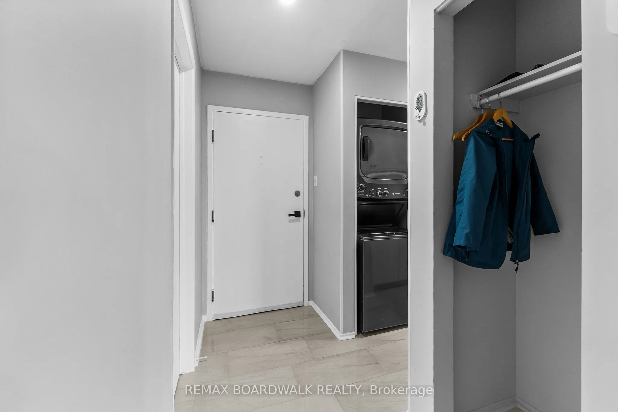 218 Viewmount Drive #308