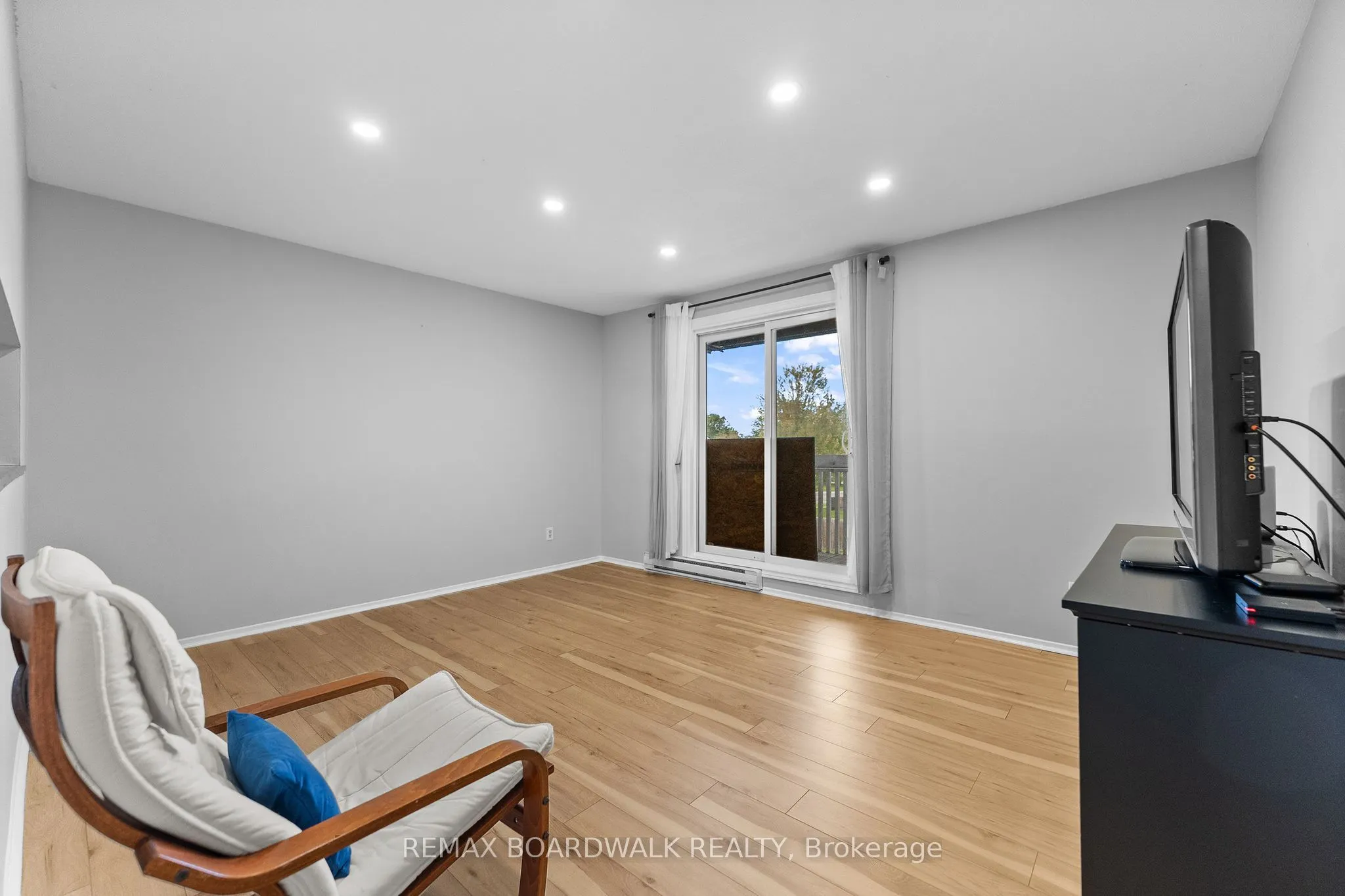 218 Viewmount Drive #308