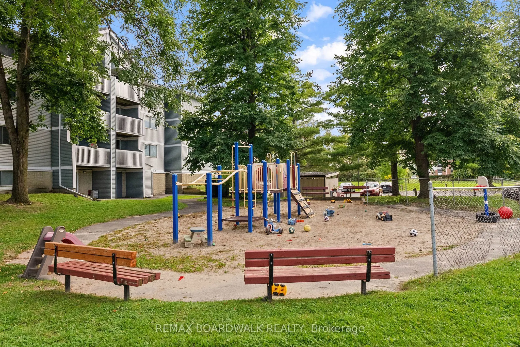 218 Viewmount Drive #308