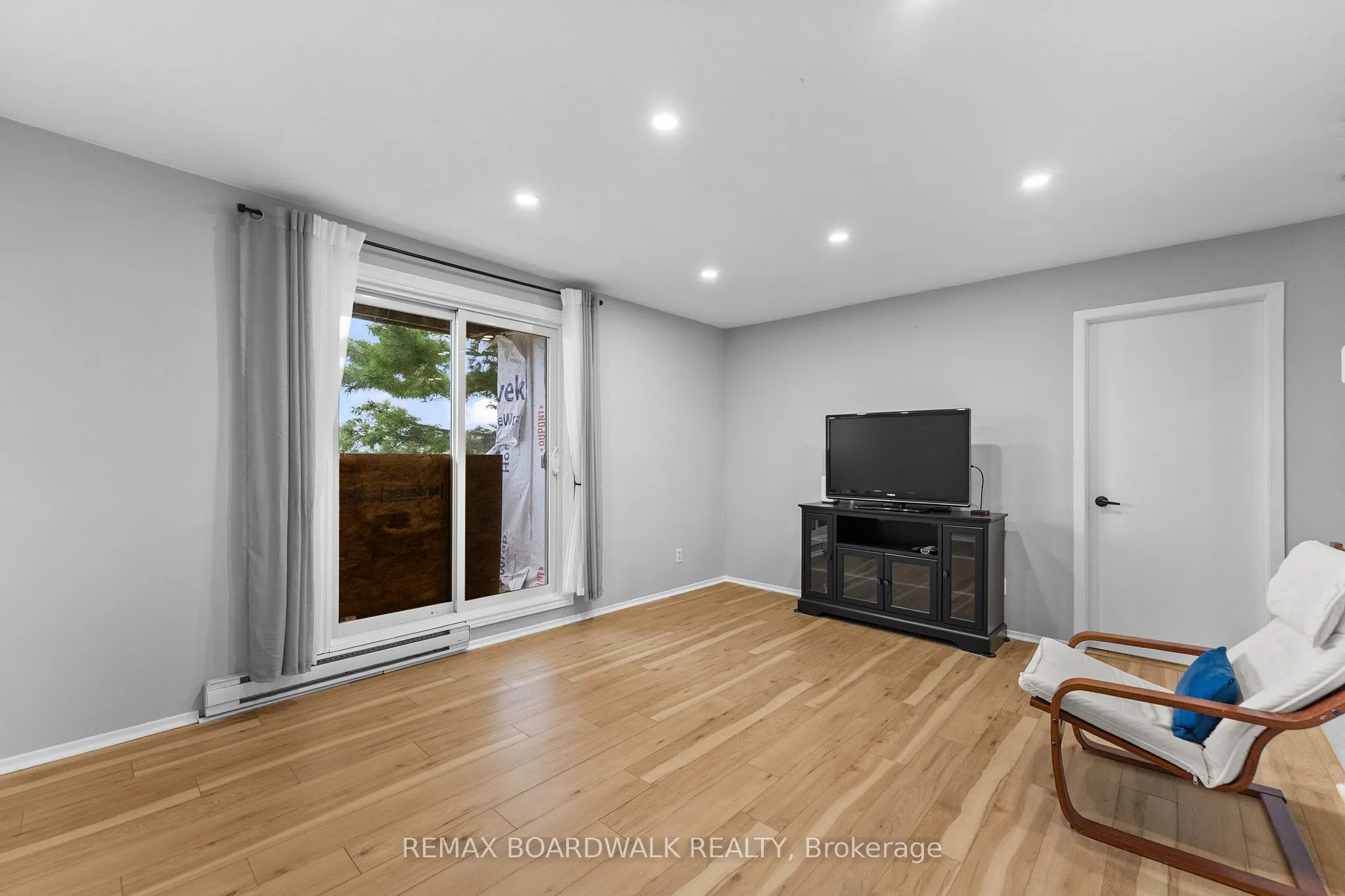 218 Viewmount Drive #308