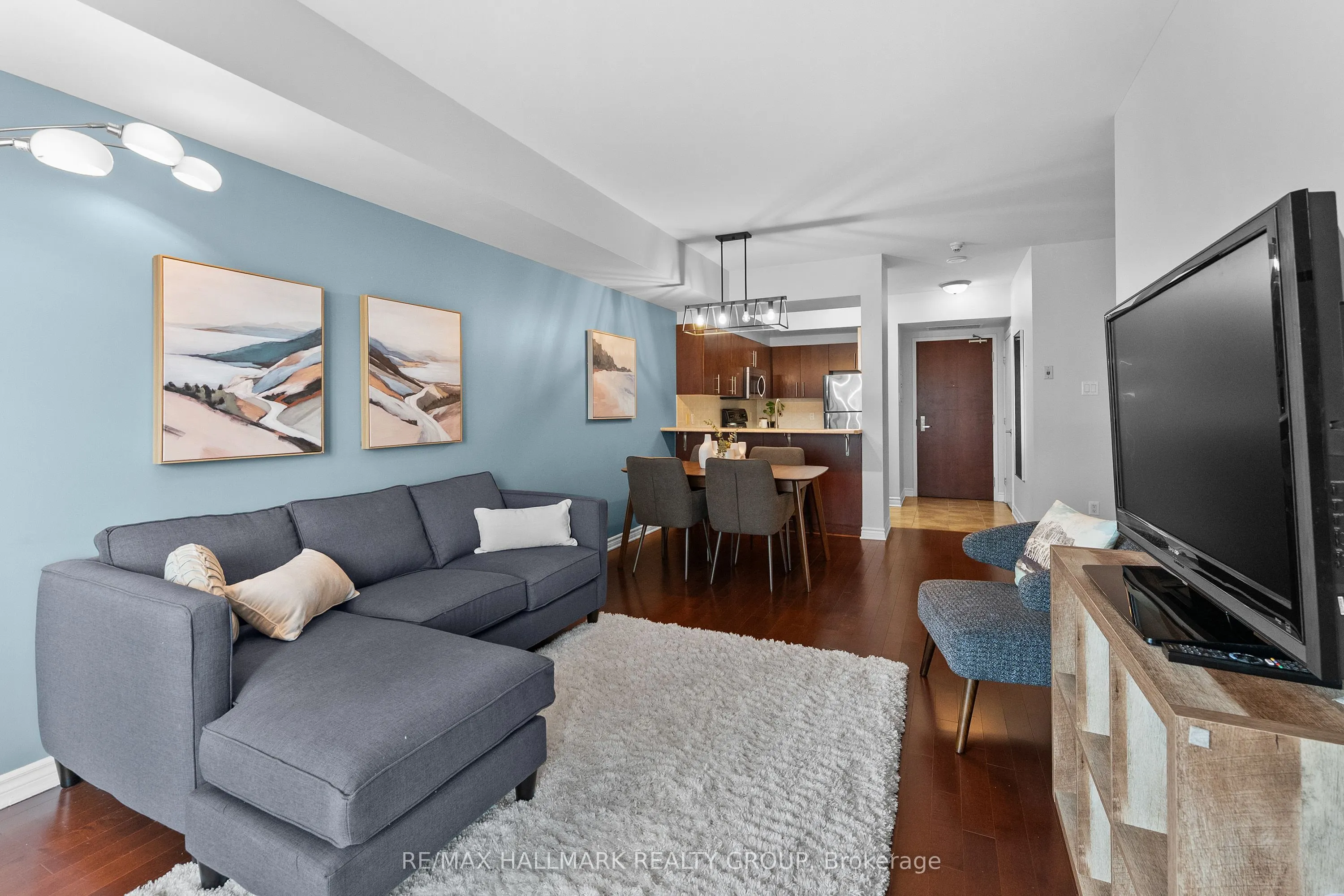 200 Rideau Street #1702