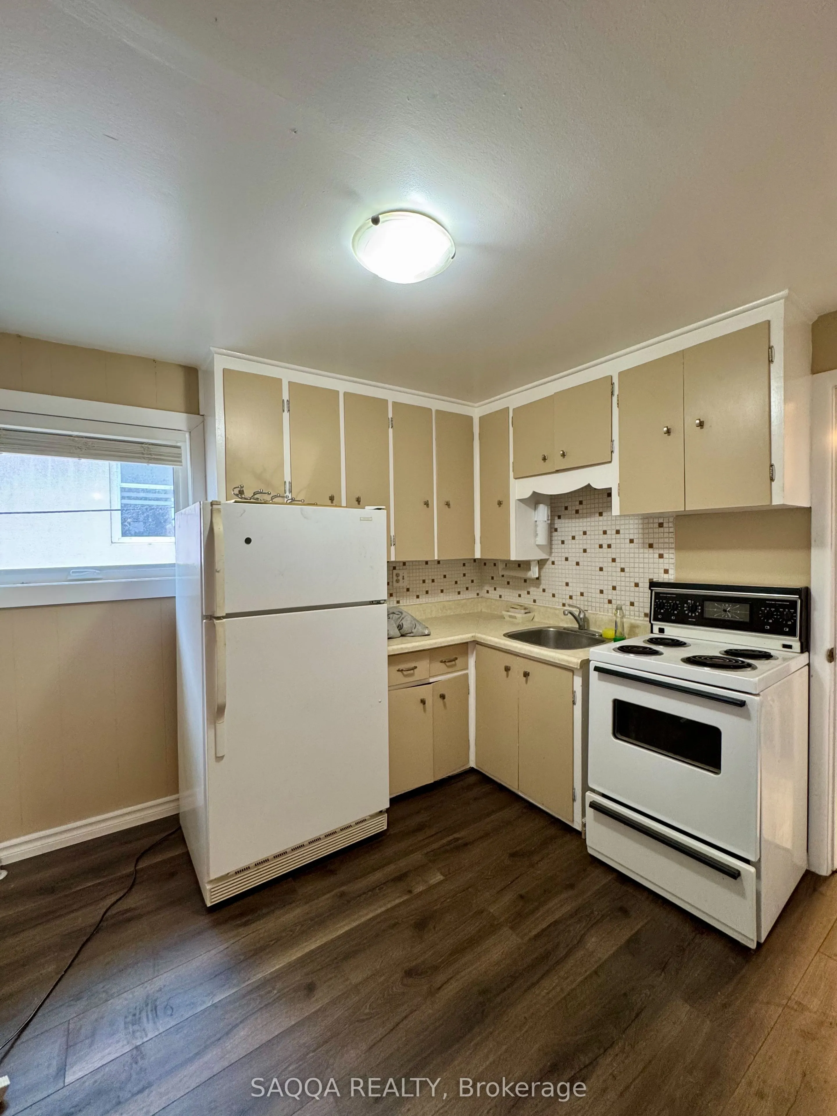 100 Niagara Street #Upper